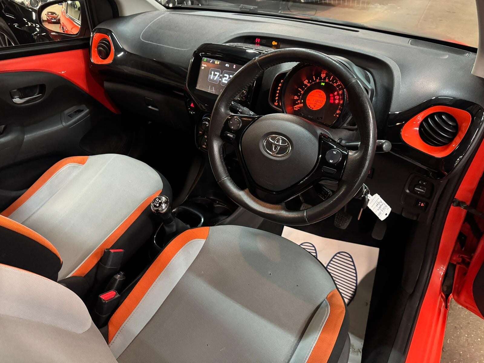 2014 TOYOTA AYGO 2014 TOYOTA AYGO