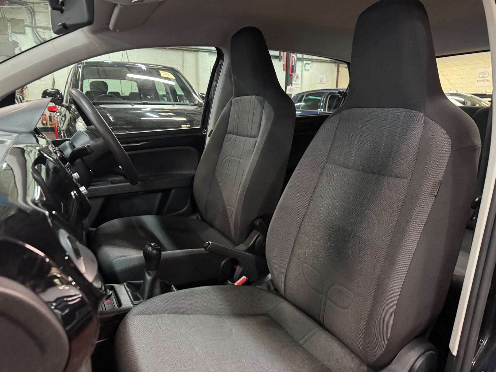 2014 VOLKSWAGEN UP 2014 VOLKSWAGEN UP