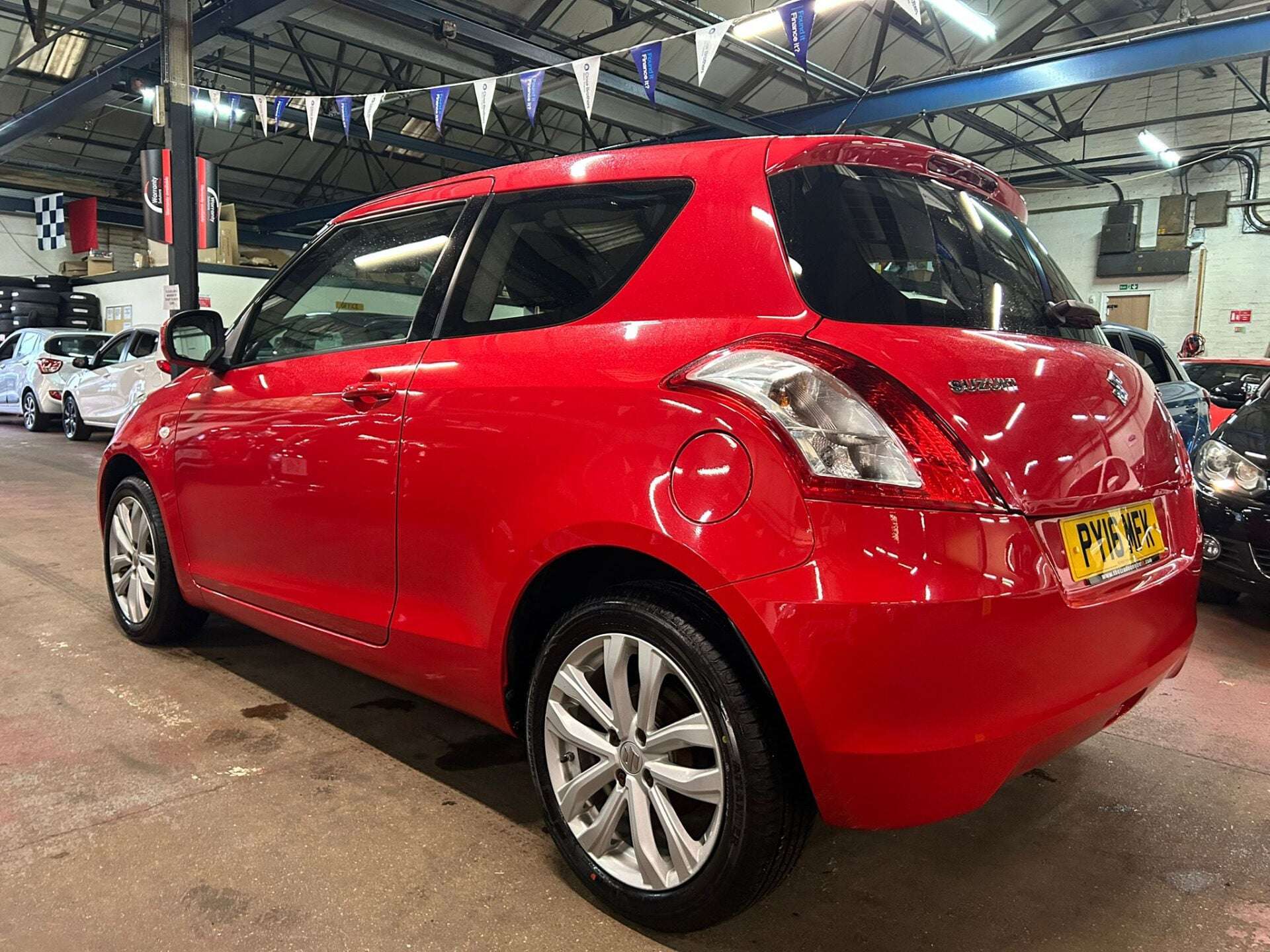 A 2016 SUZUKI SWIFT SZ3 A 2016 SUZUKI SWIFT SZ3