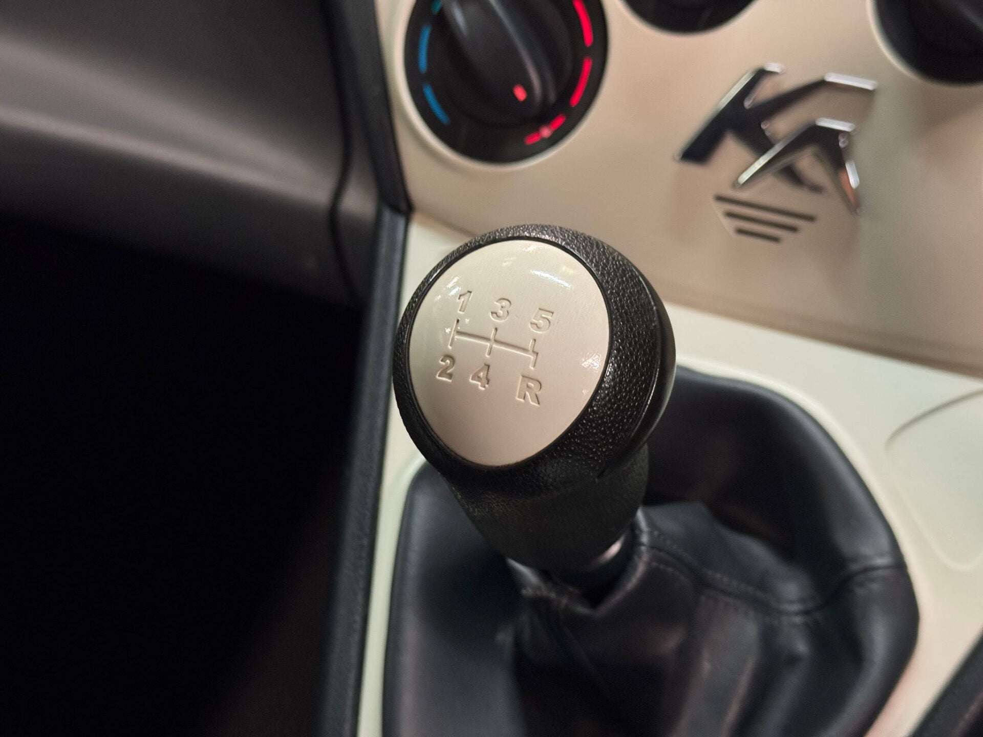 2014 FORD KA 2014 FORD KA