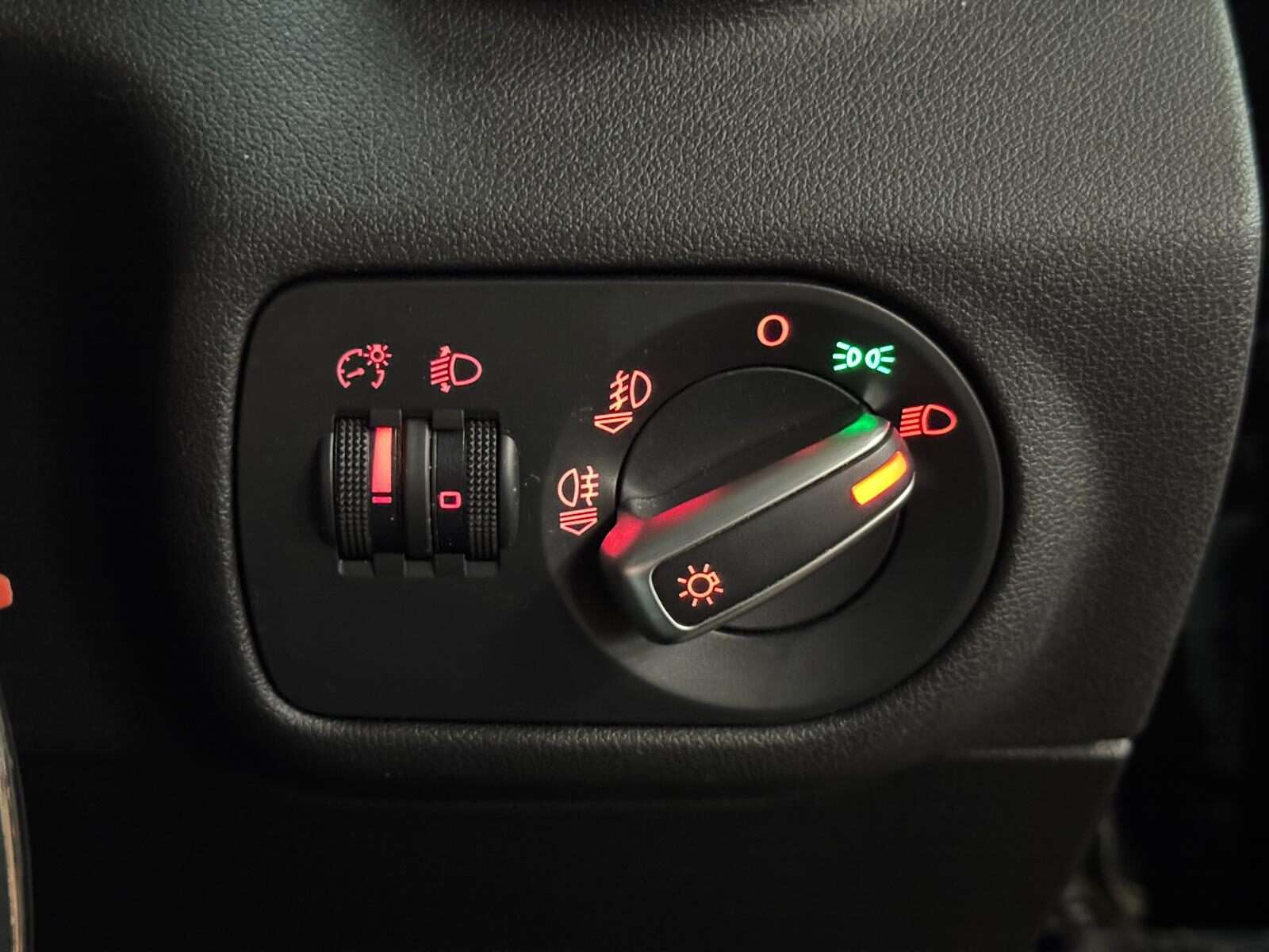 2012 AUDI A1 2012 AUDI A1