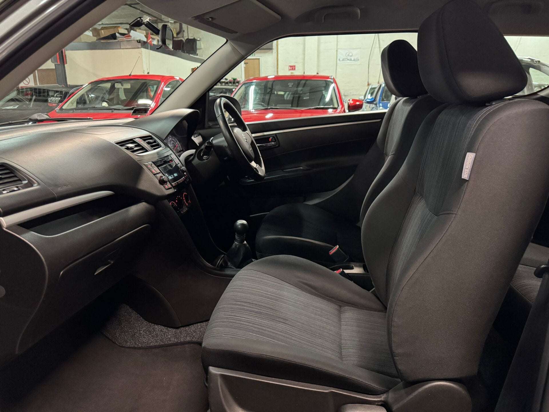 2015 SUZUKI SWIFT 2015 SUZUKI SWIFT