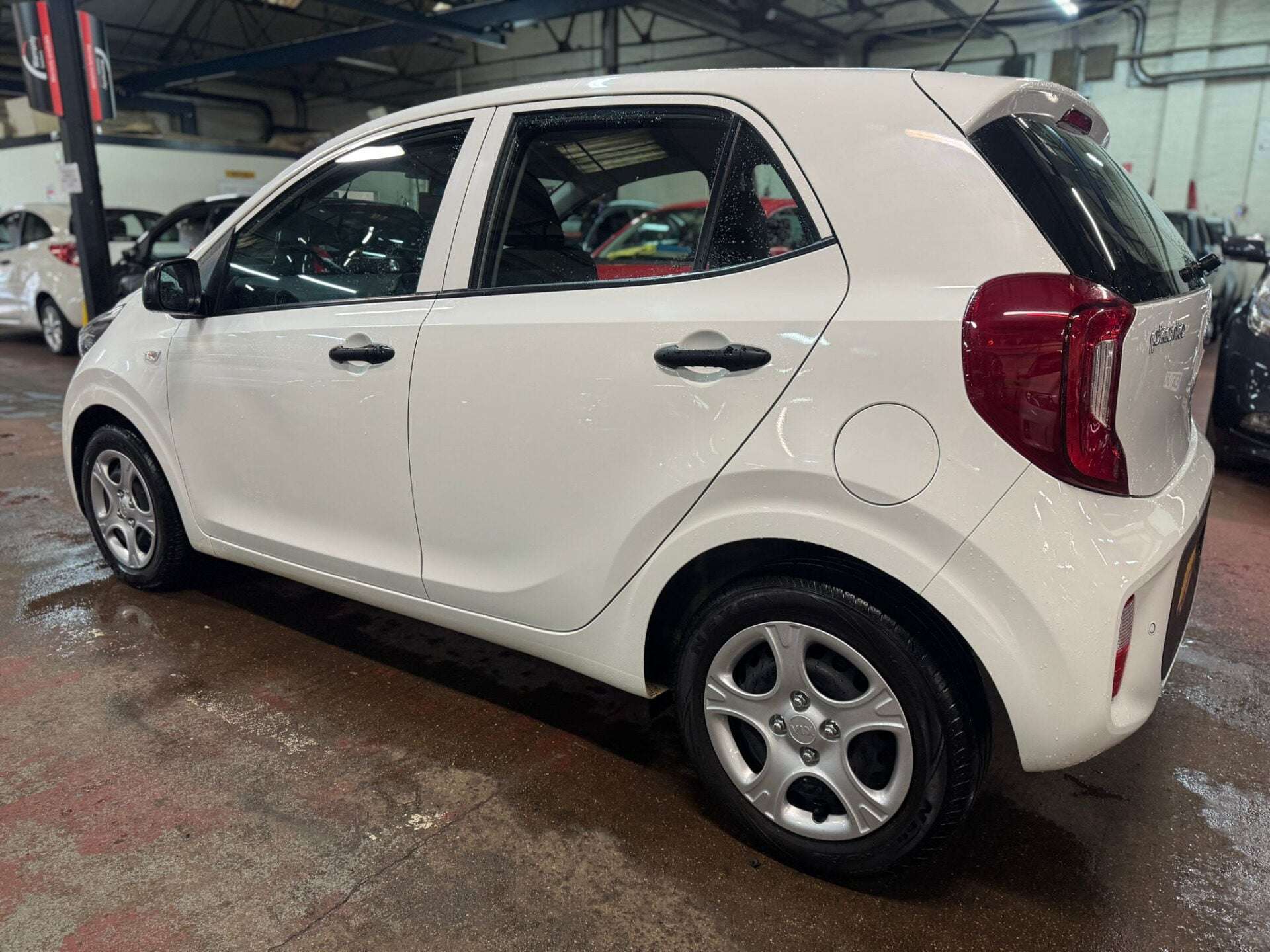 A 2017 KIA PICANTO 1 A 2017 KIA PICANTO 1