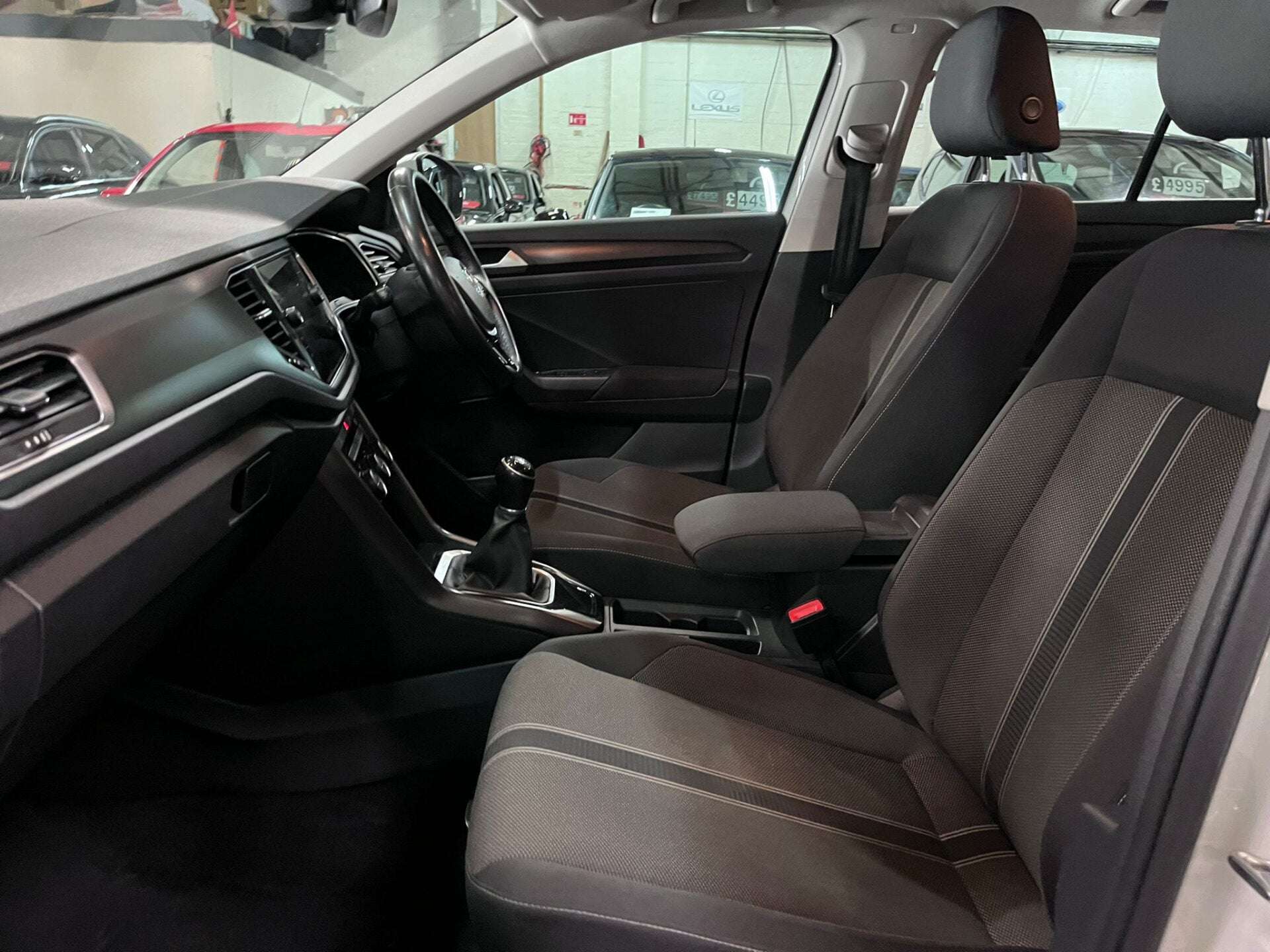 2018 VOLKSWAGEN T-ROC 2018 VOLKSWAGEN T-ROC