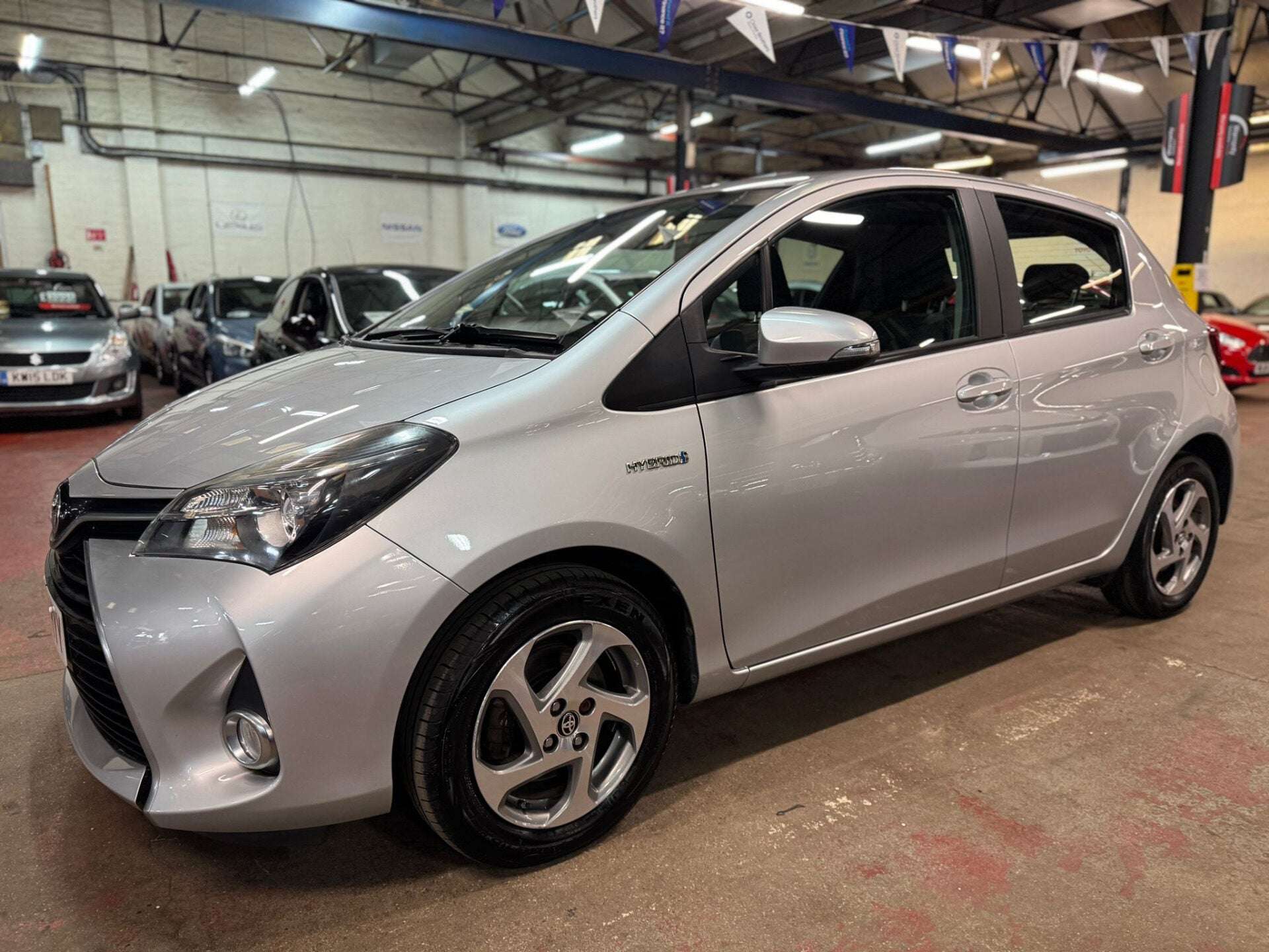 A 2014 TOYOTA YARIS HYBRID ICON A 2014 TOYOTA YARIS HYBRID ICON