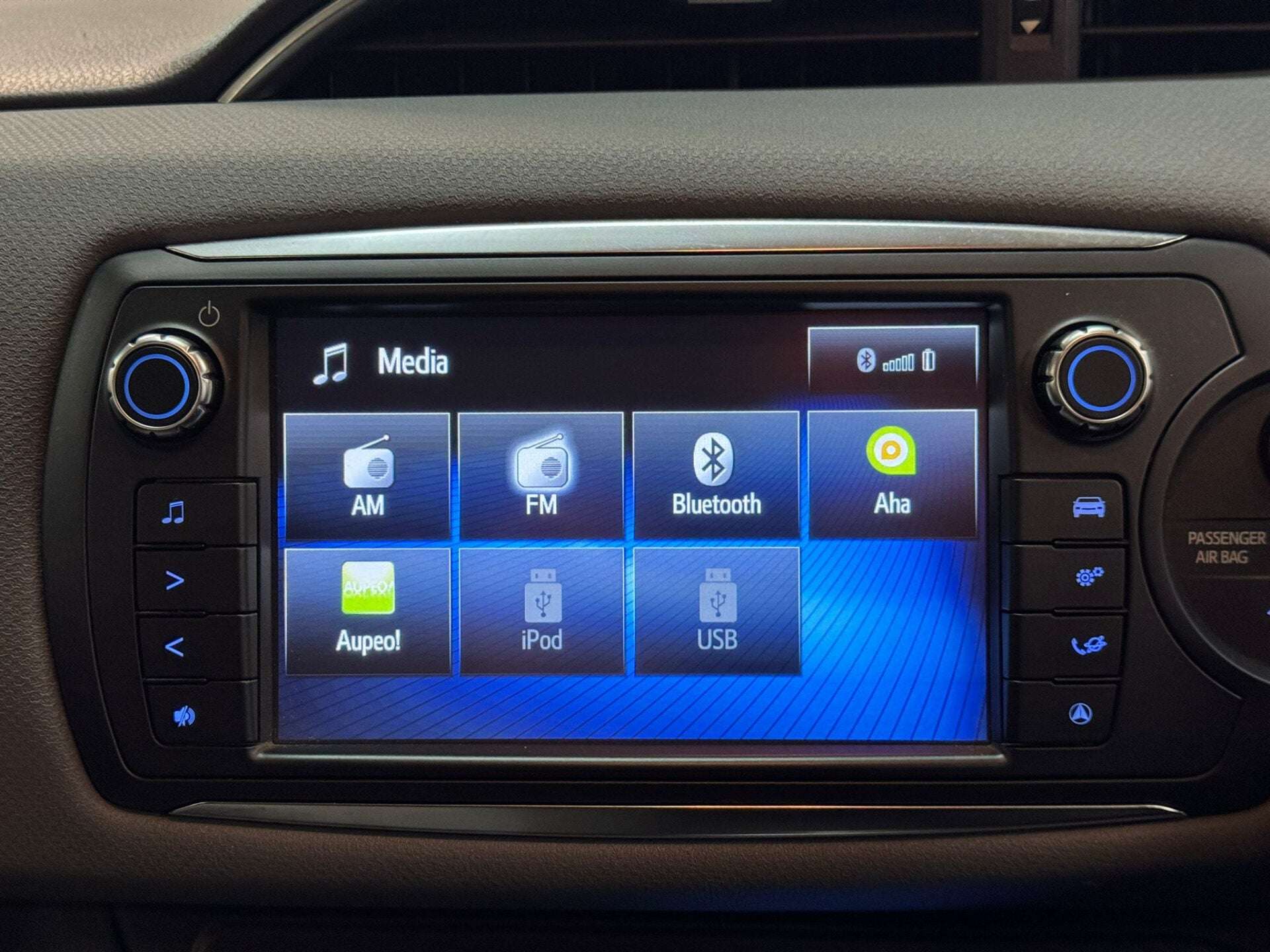 2014 TOYOTA YARIS 2014 TOYOTA YARIS