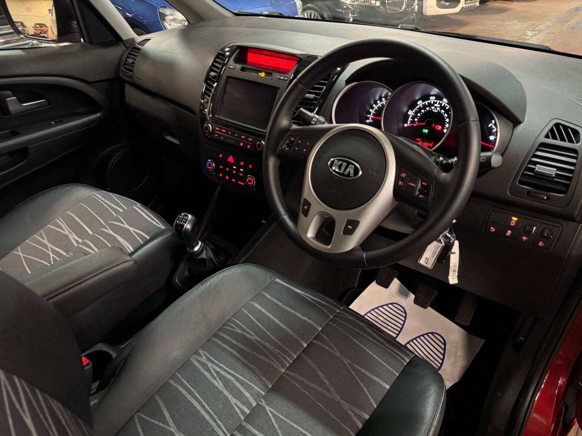 2016 KIA VENGA 2016 KIA VENGA