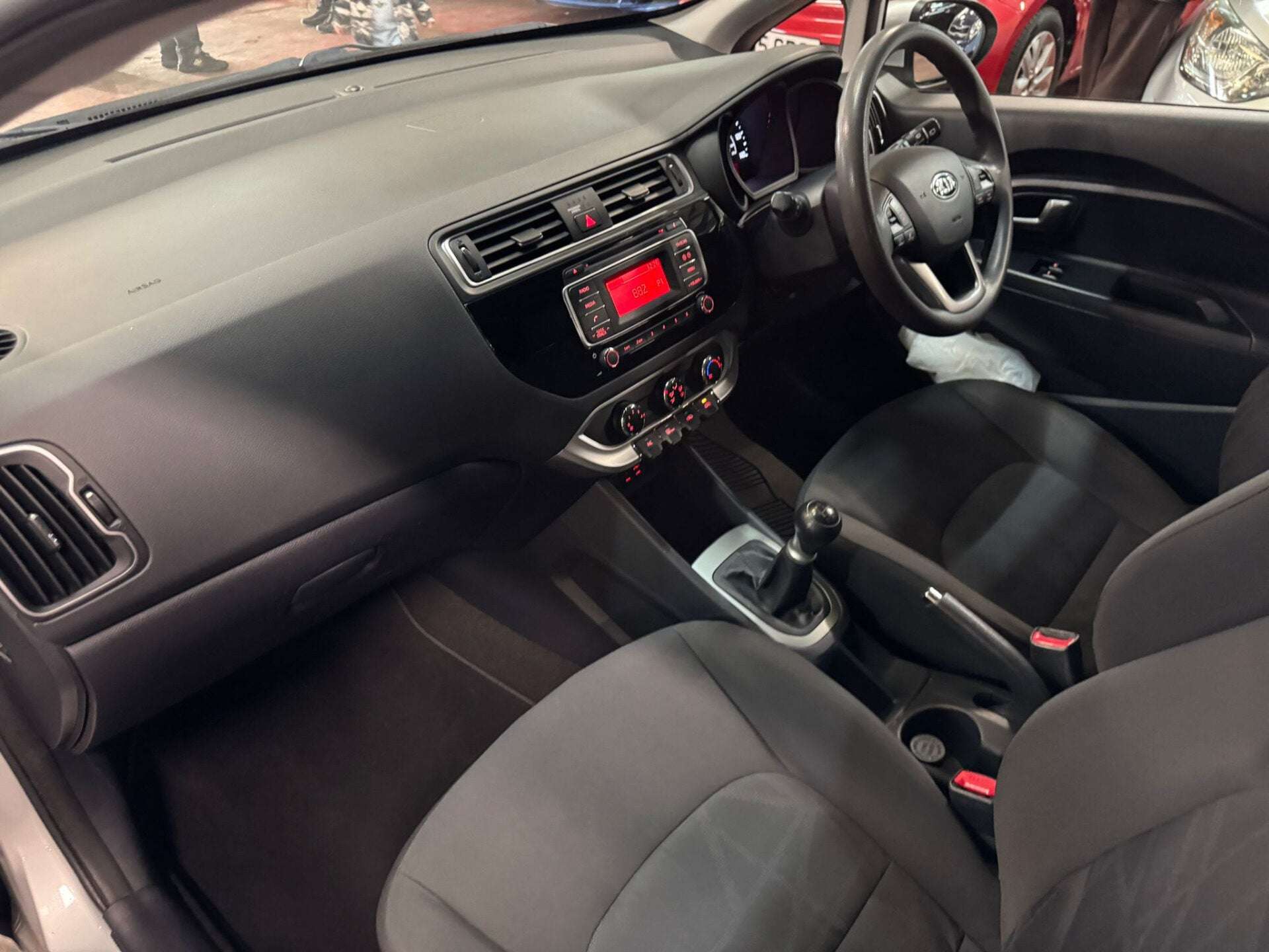 2016 KIA RIO 2016 KIA RIO