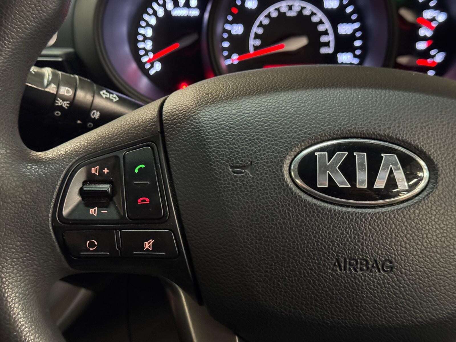 2016 KIA RIO 2016 KIA RIO