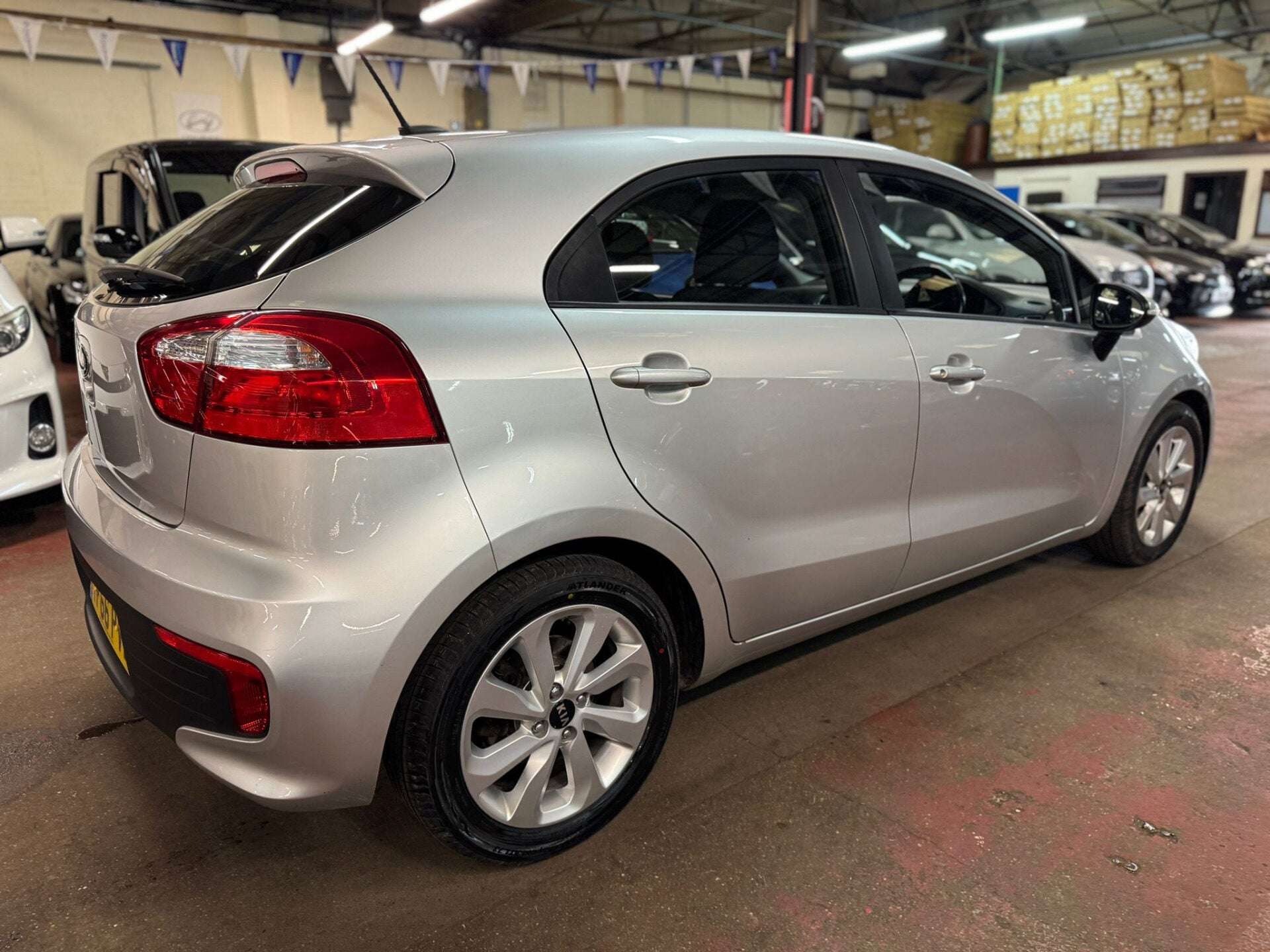 2016 KIA RIO 2016 KIA RIO