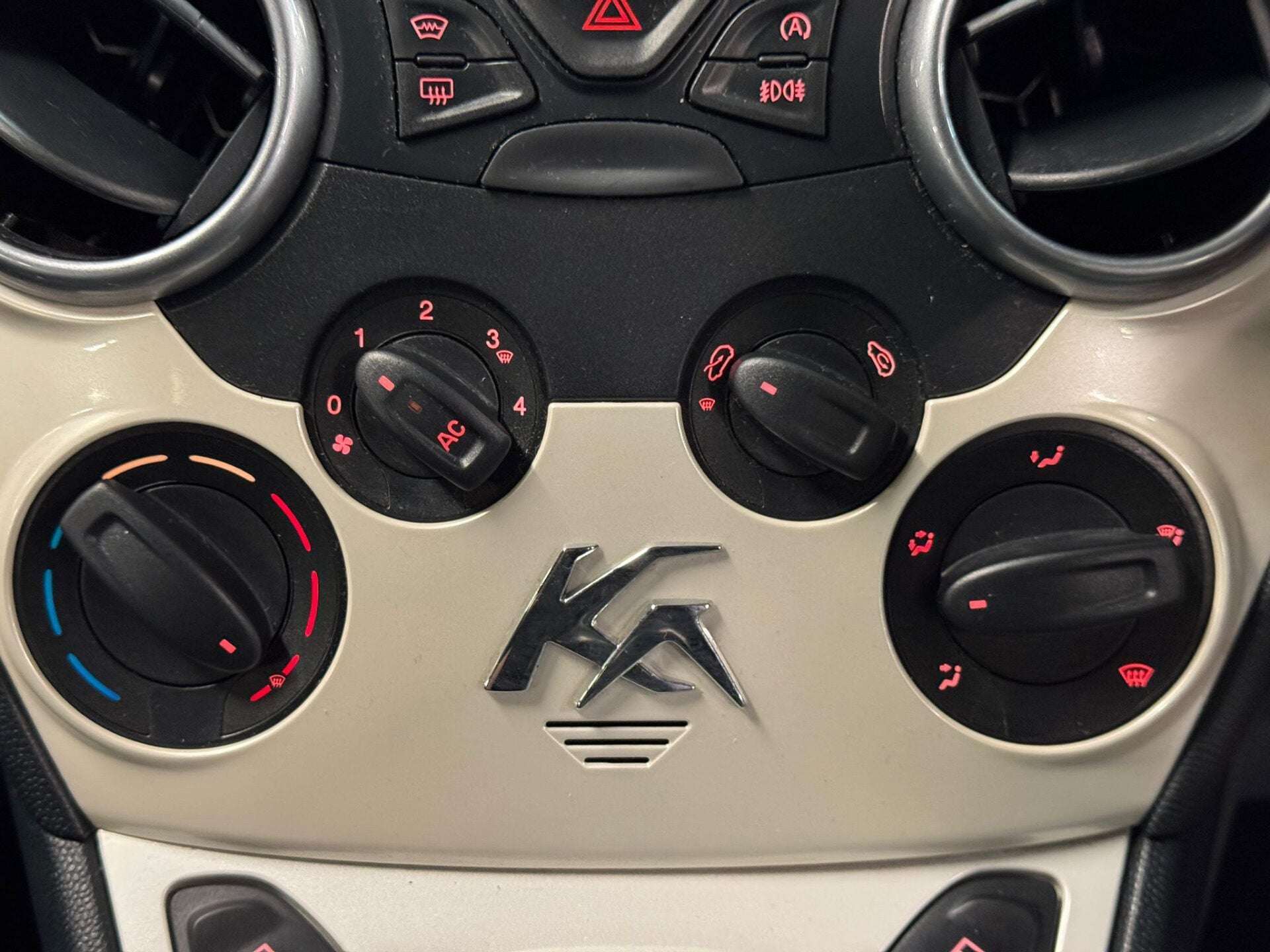 2014 FORD KA 2014 FORD KA