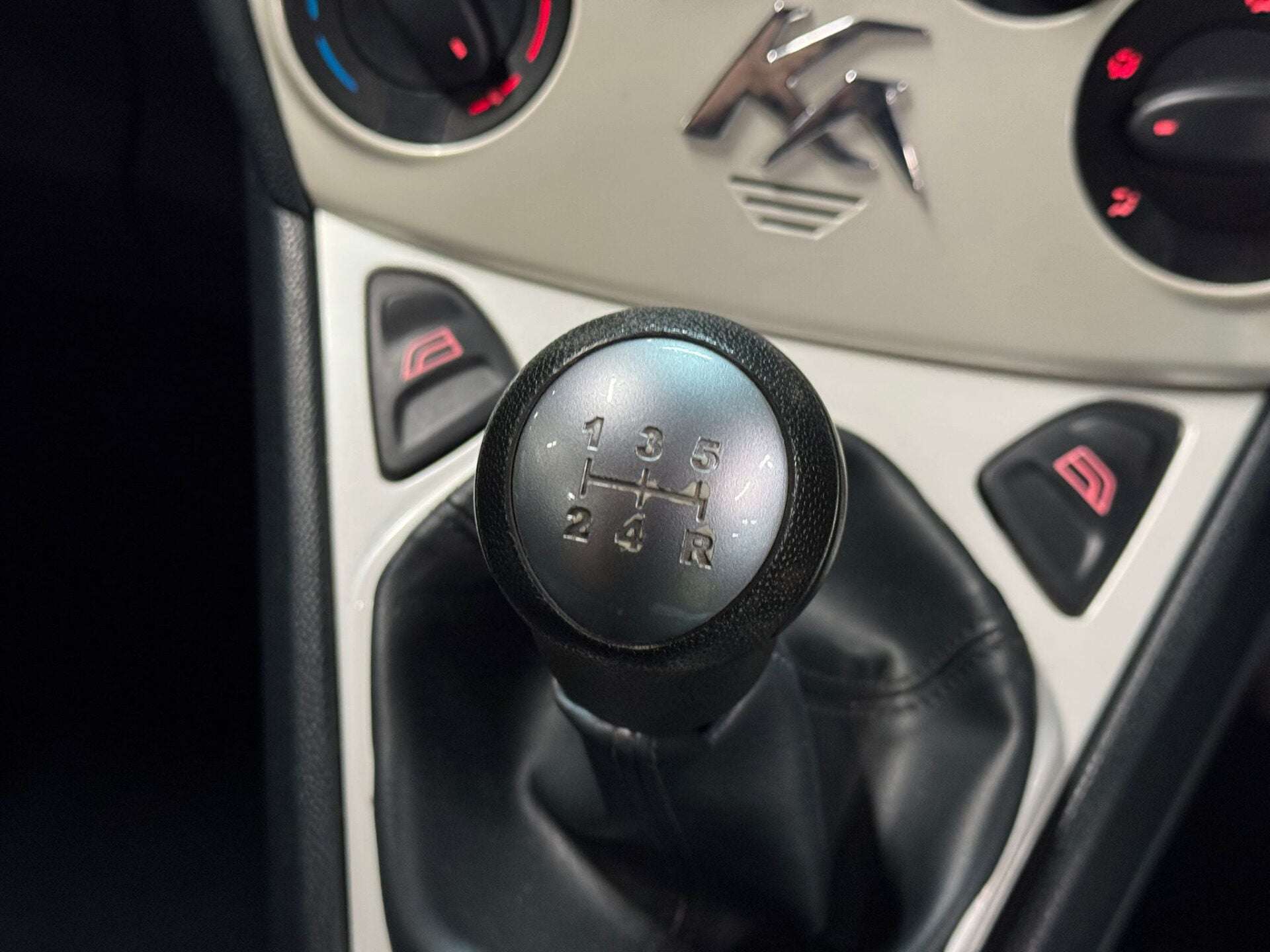 2014 FORD KA 2014 FORD KA