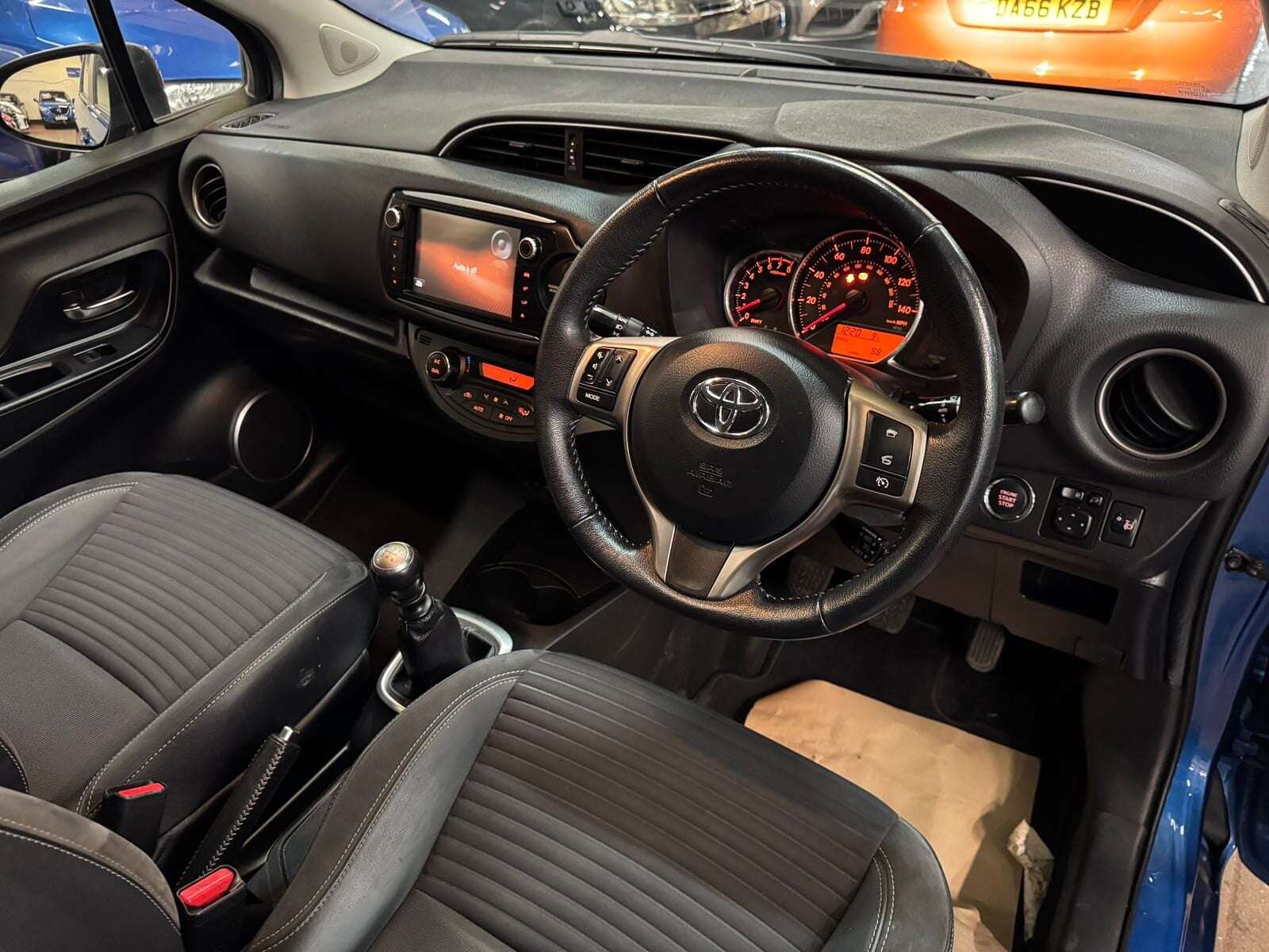 2015 TOYOTA YARIS 2015 TOYOTA YARIS