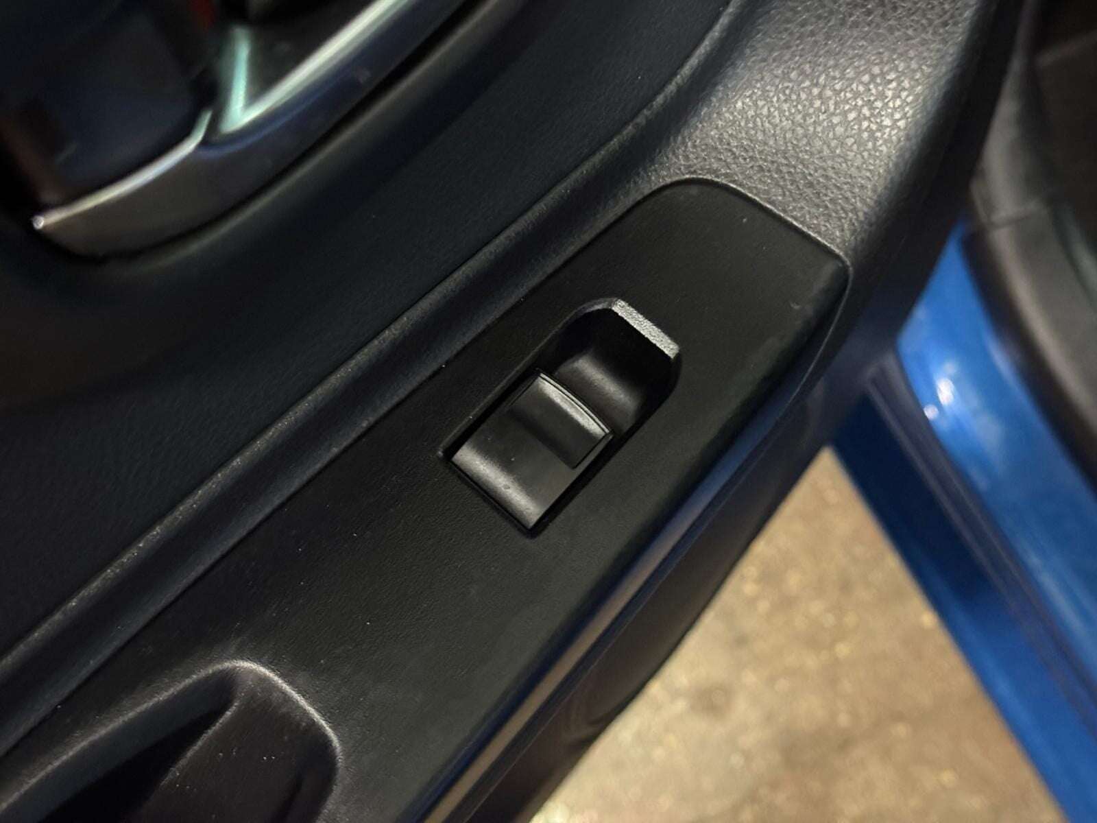 2015 TOYOTA YARIS 2015 TOYOTA YARIS