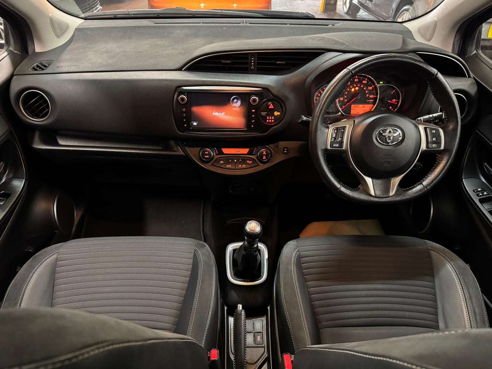 2015 TOYOTA YARIS 2015 TOYOTA YARIS