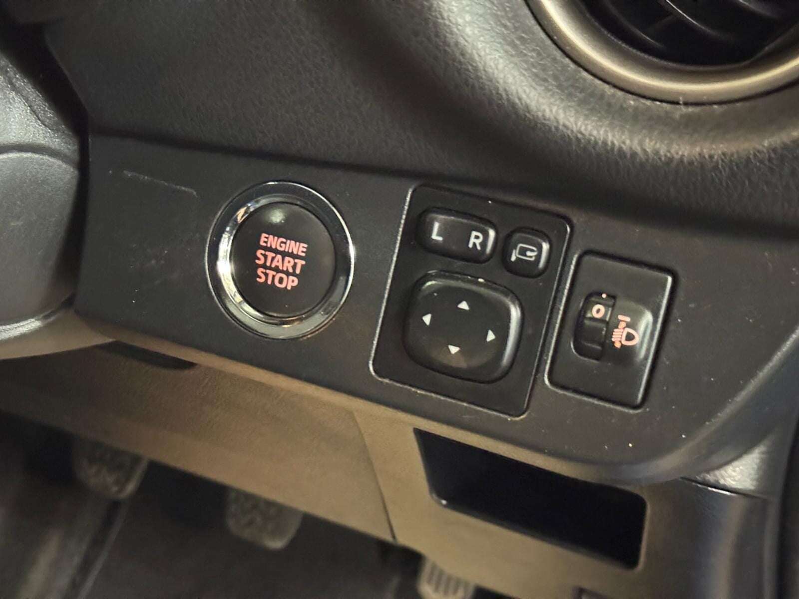 2015 TOYOTA YARIS 2015 TOYOTA YARIS