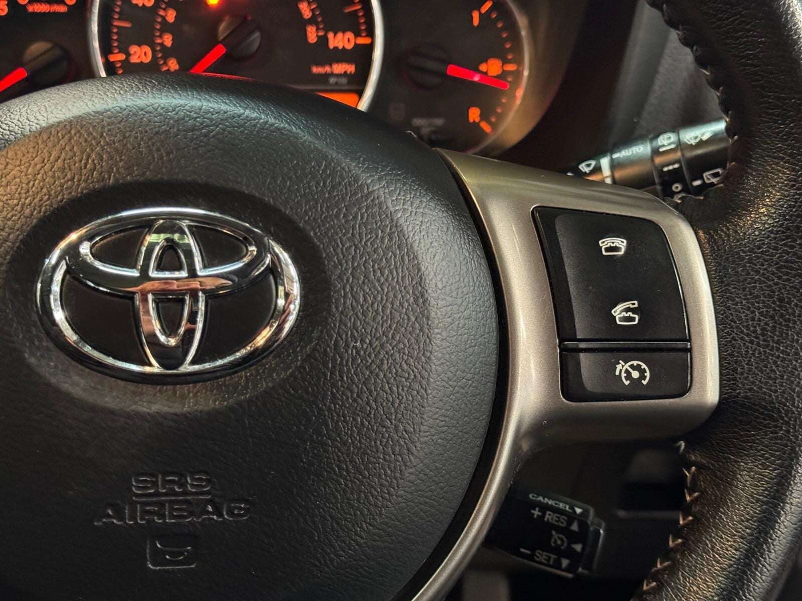 2015 TOYOTA YARIS 2015 TOYOTA YARIS