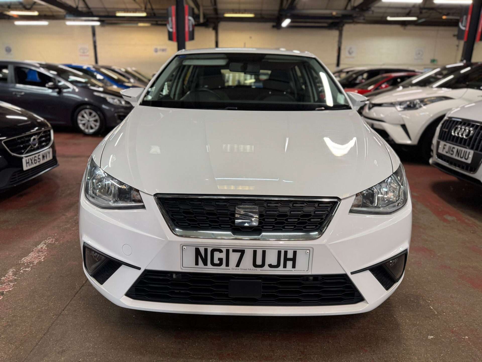 A 2017 SEAT IBIZA MPI SE A 2017 SEAT IBIZA MPI SE