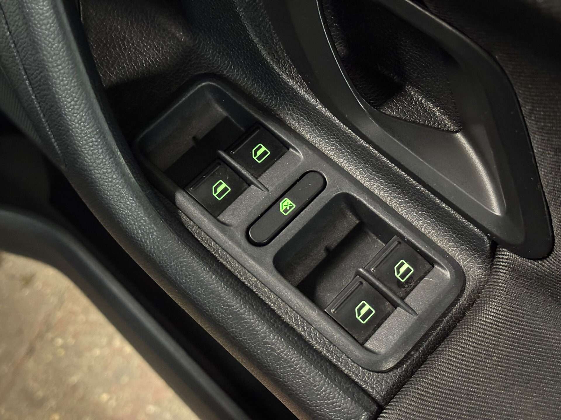 2015 SKODA ROOMSTER 2015 SKODA ROOMSTER