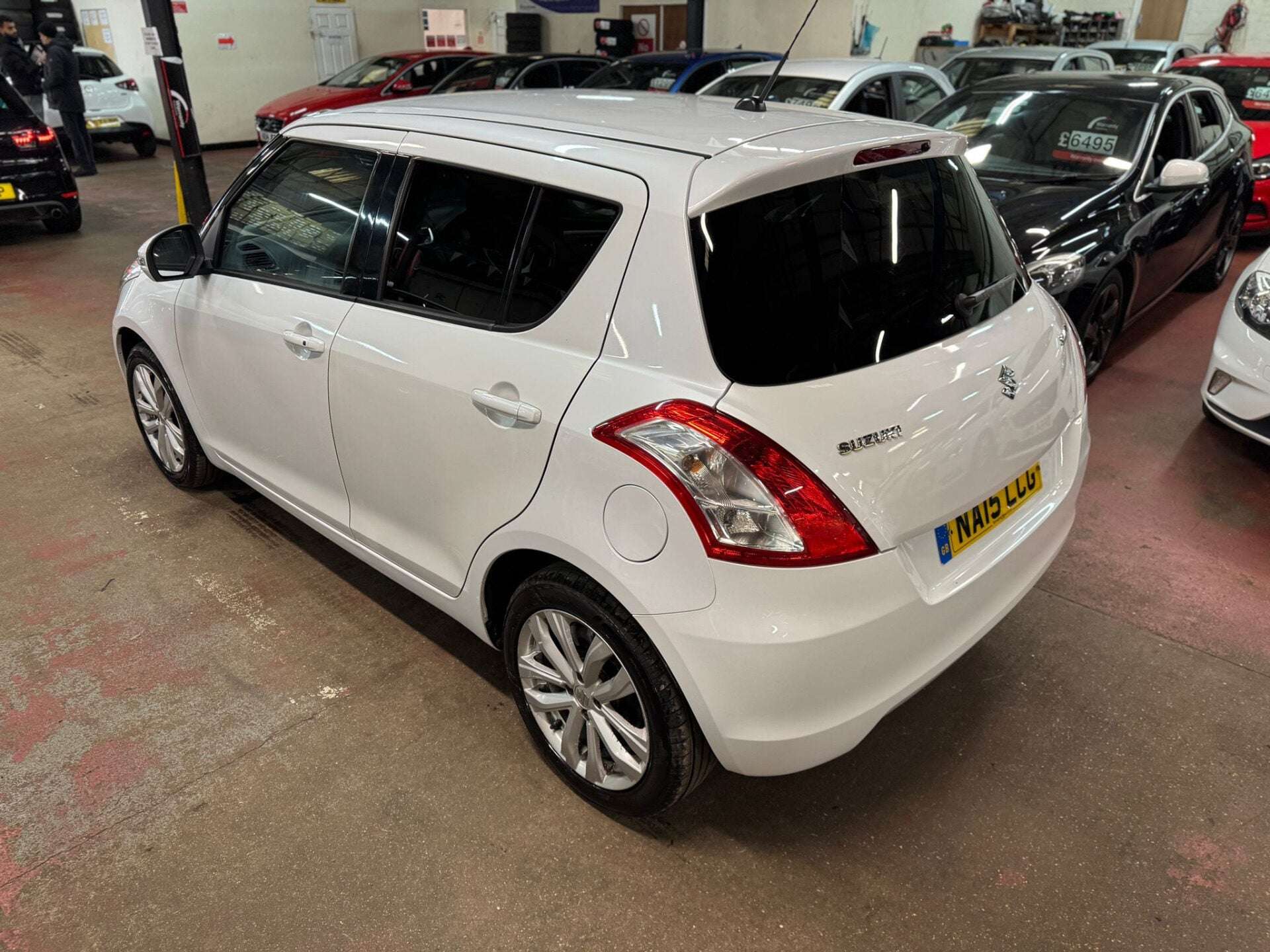 2015 SUZUKI SWIFT 2015 SUZUKI SWIFT