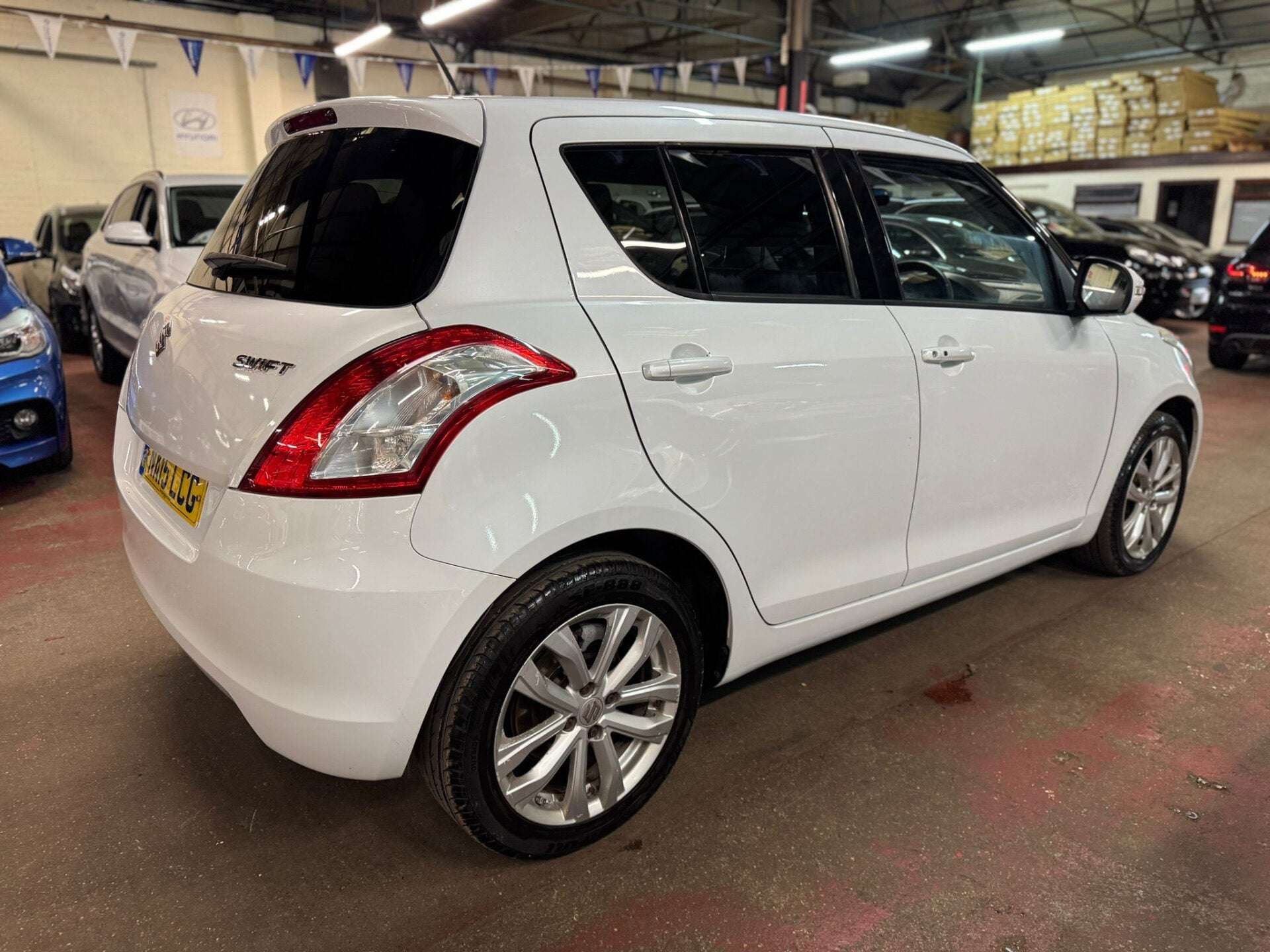 2015 SUZUKI SWIFT 2015 SUZUKI SWIFT