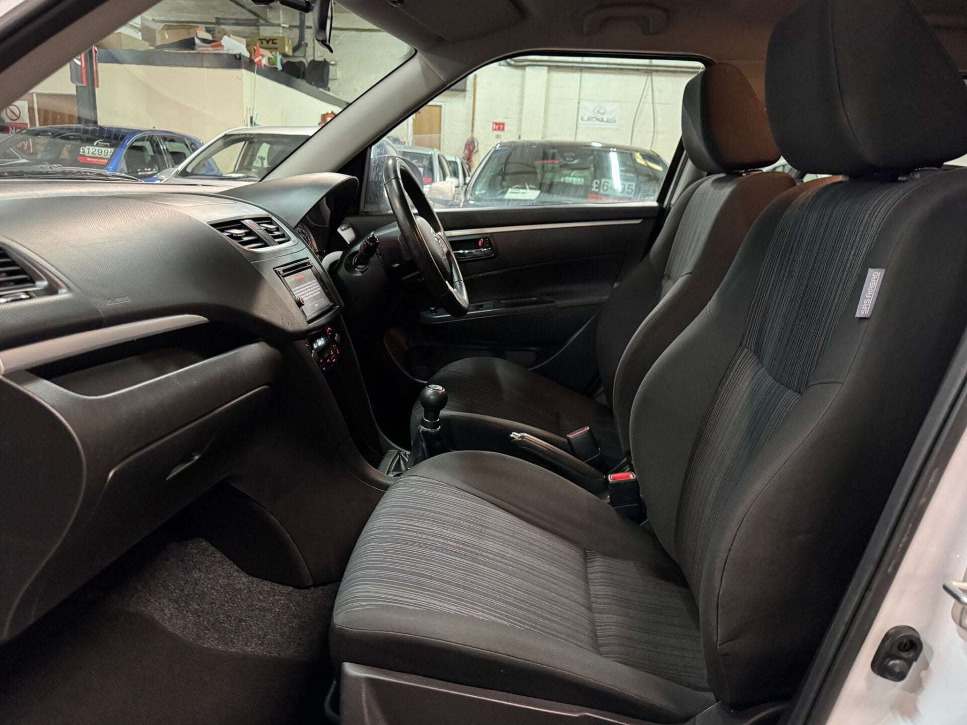 2015 SUZUKI SWIFT 2015 SUZUKI SWIFT