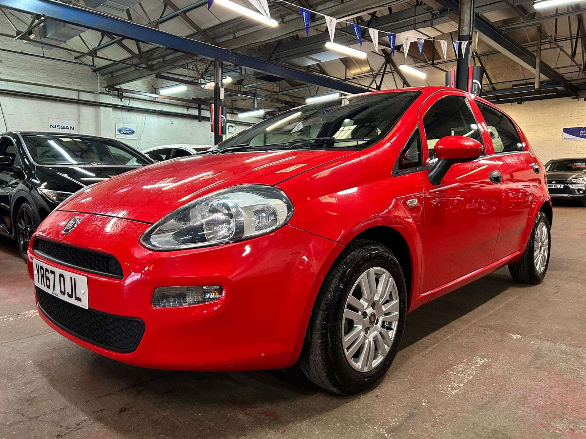 A 2017 FIAT PUNTO POP PLUS A 2017 FIAT PUNTO POP PLUS