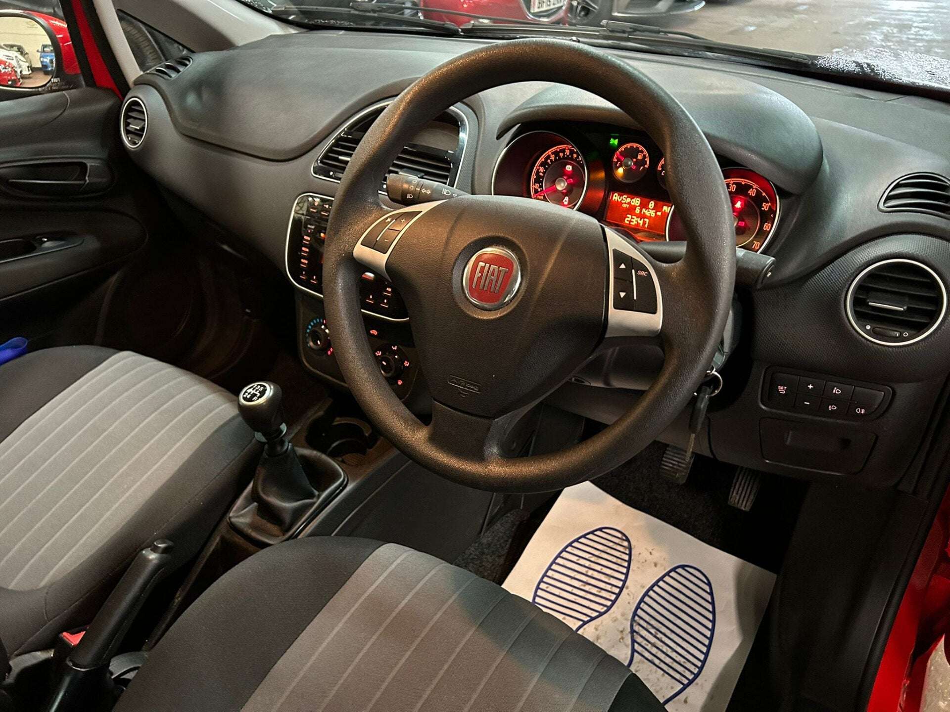 2017 FIAT PUNTO 2017 FIAT PUNTO