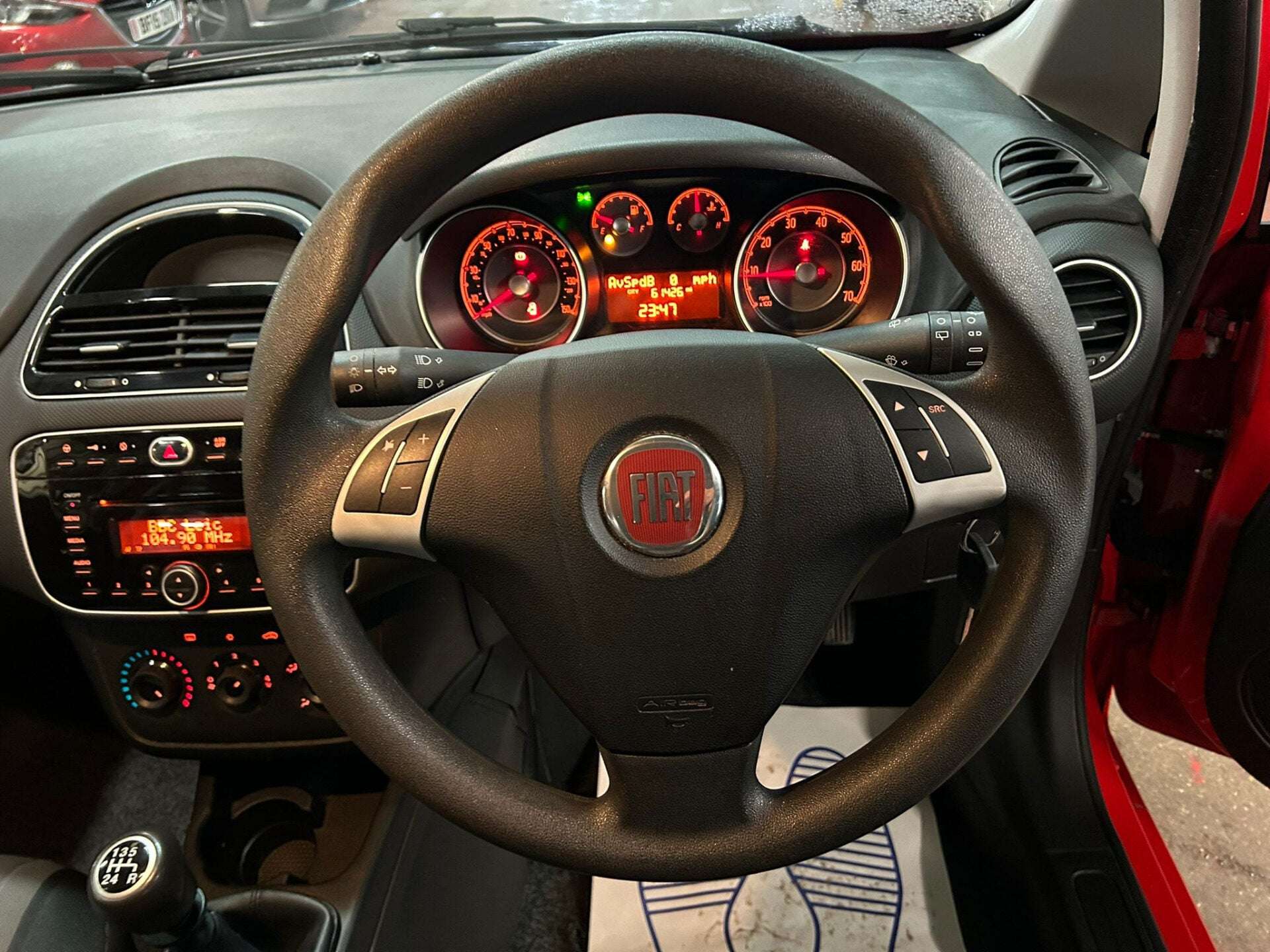 2017 FIAT PUNTO 2017 FIAT PUNTO