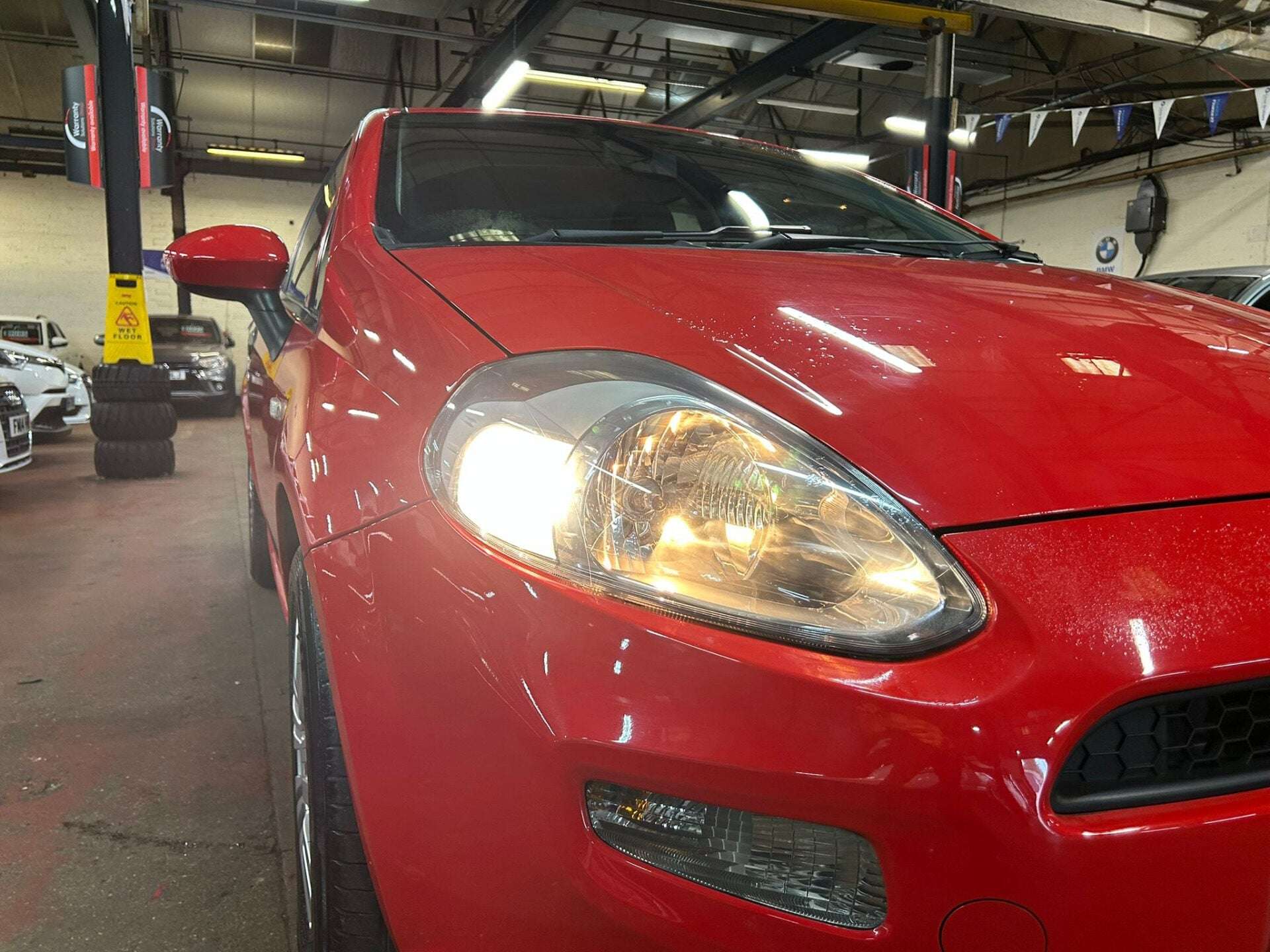 A 2017 FIAT PUNTO POP PLUS A 2017 FIAT PUNTO POP PLUS