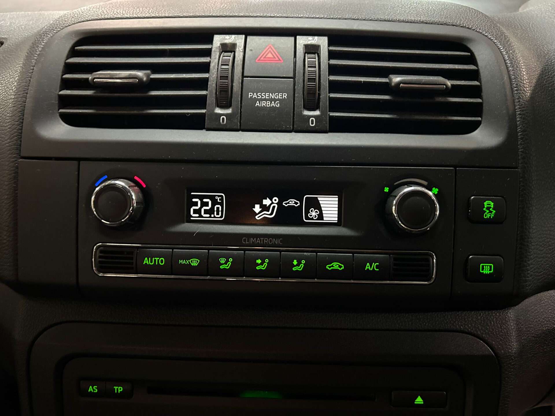 2014 SKODA FABIA 2014 SKODA FABIA