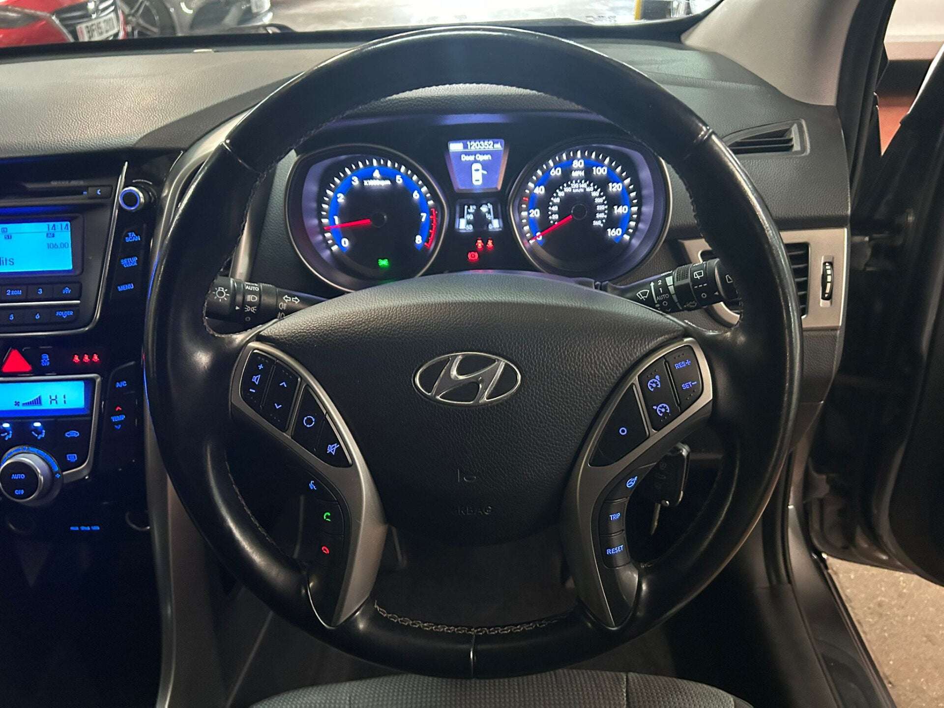 2014 HYUNDAI I30 2014 HYUNDAI I30