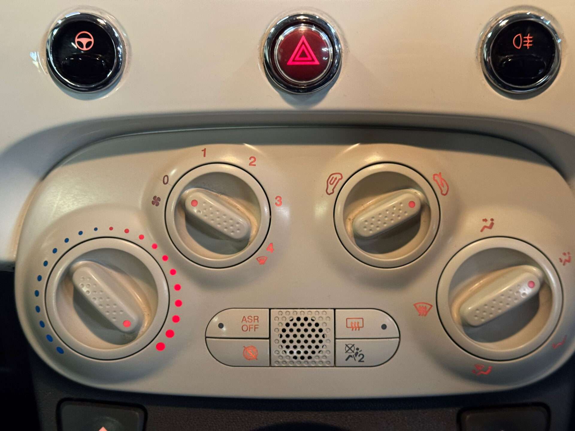 2015 FIAT 500 2015 FIAT 500