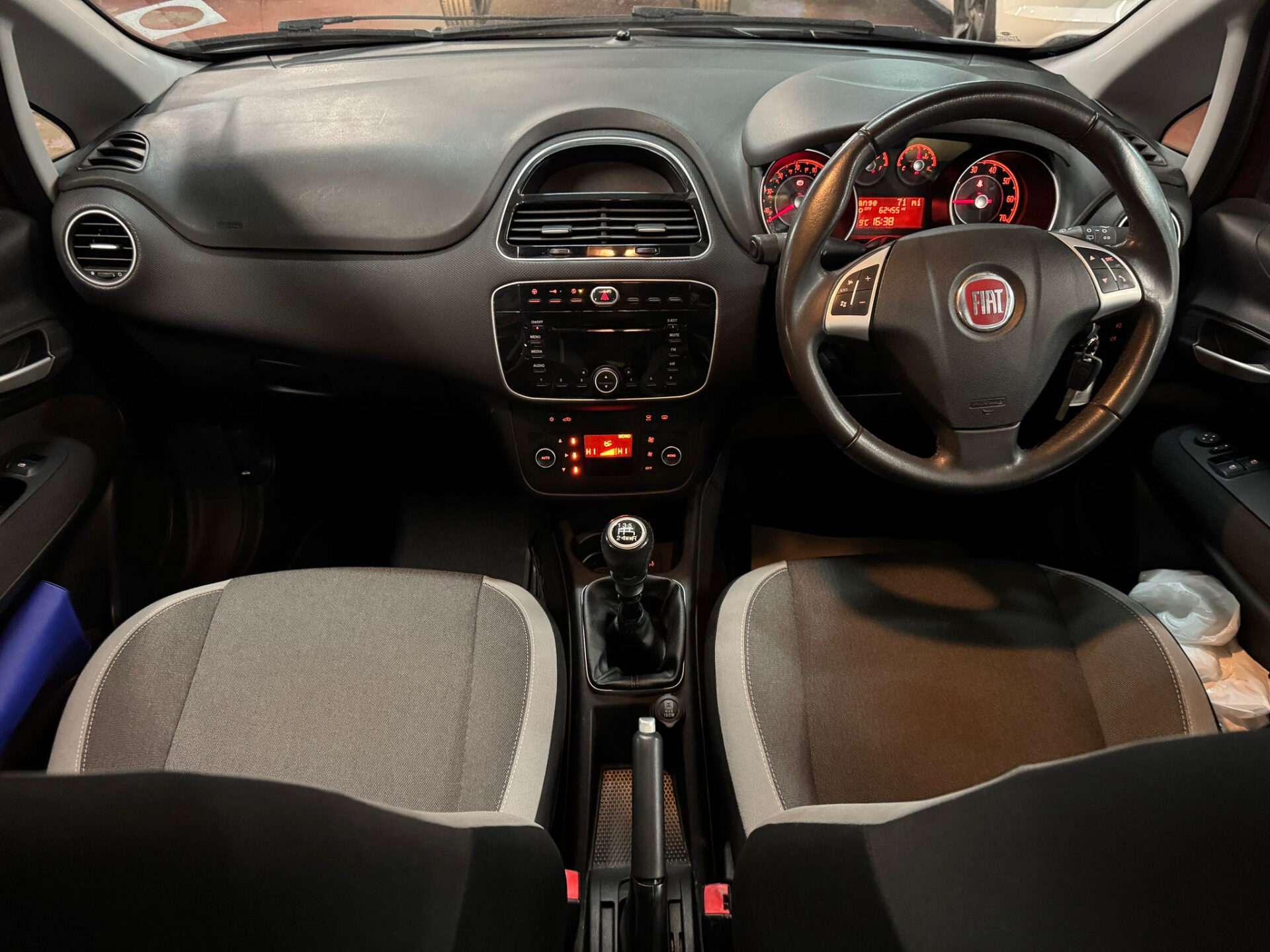 2013 FIAT PUNTO 2013 FIAT PUNTO