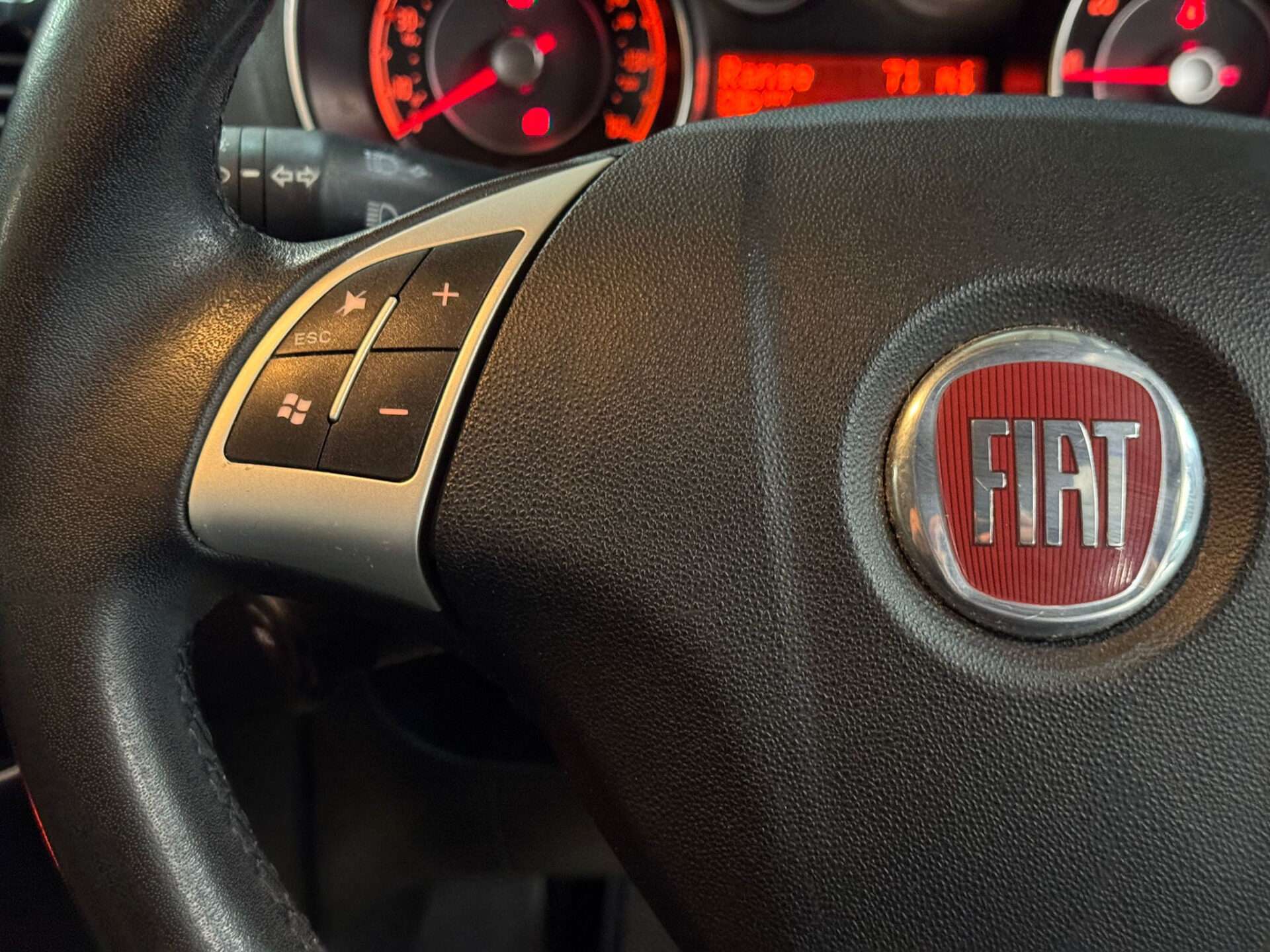 2013 FIAT PUNTO 2013 FIAT PUNTO