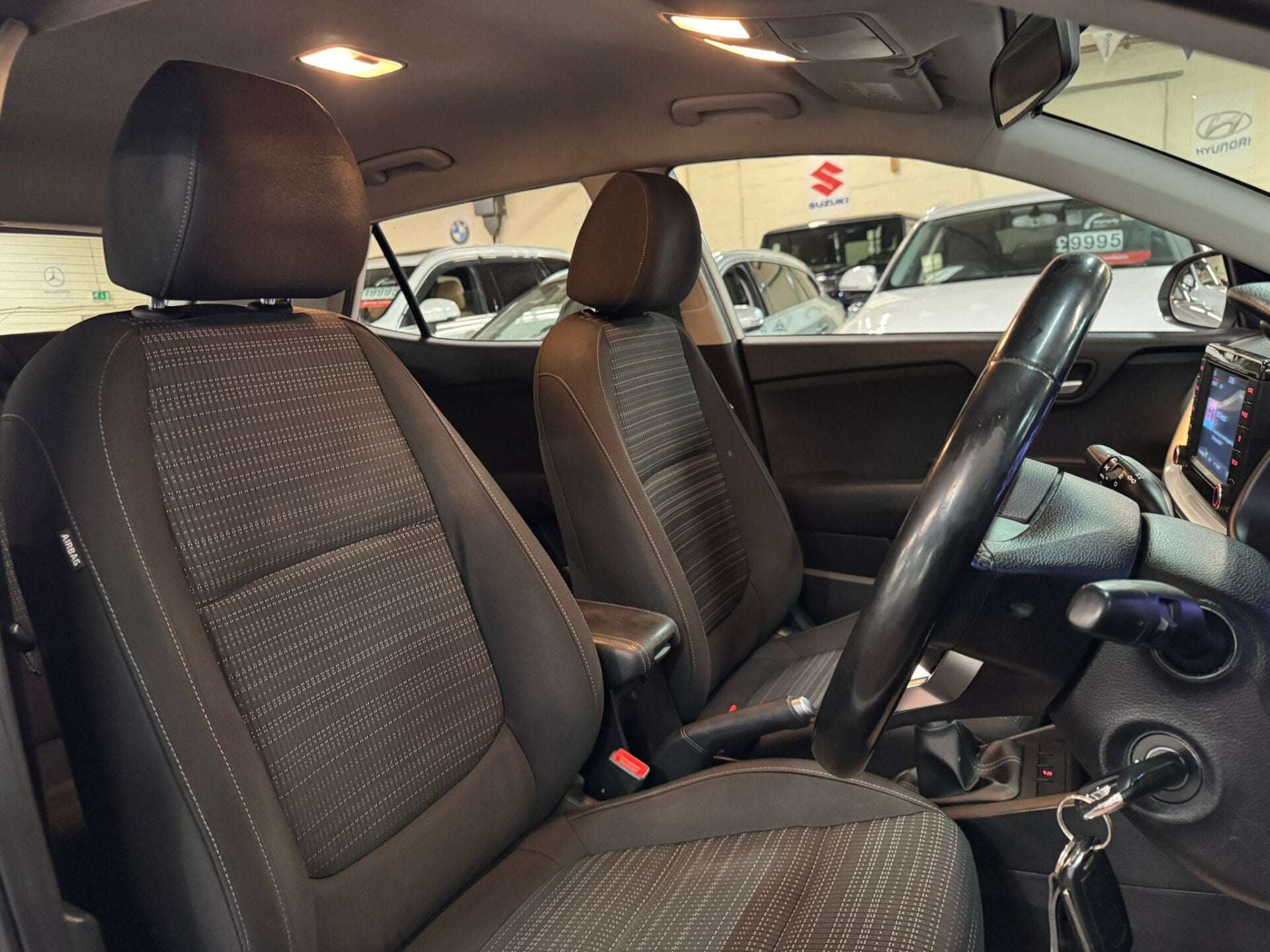 2018 KIA STONIC 2018 KIA STONIC