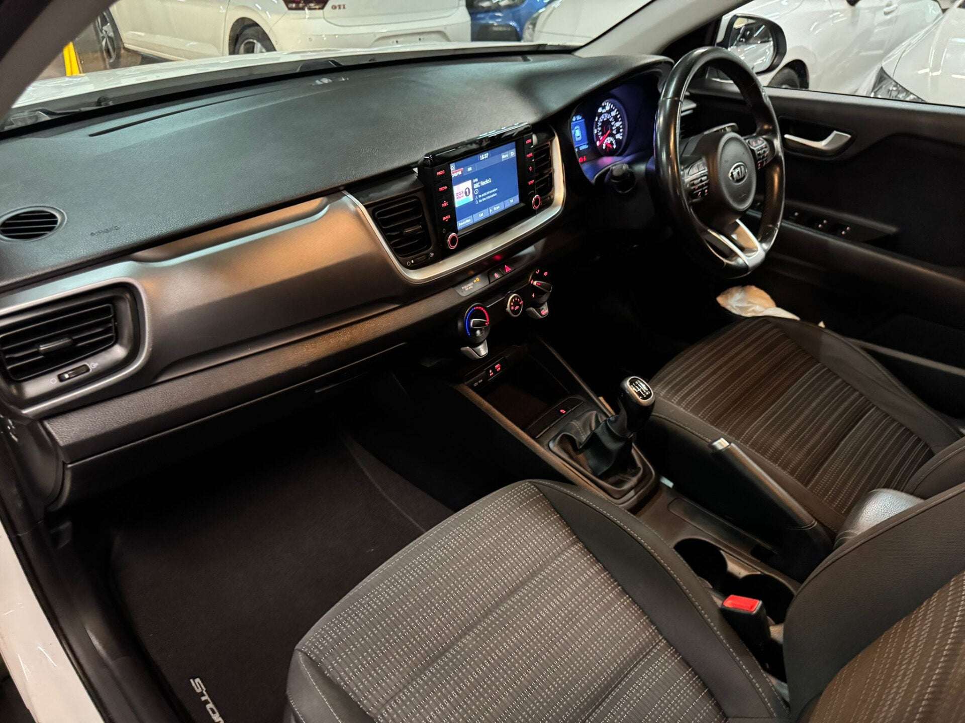 2018 KIA STONIC 2018 KIA STONIC