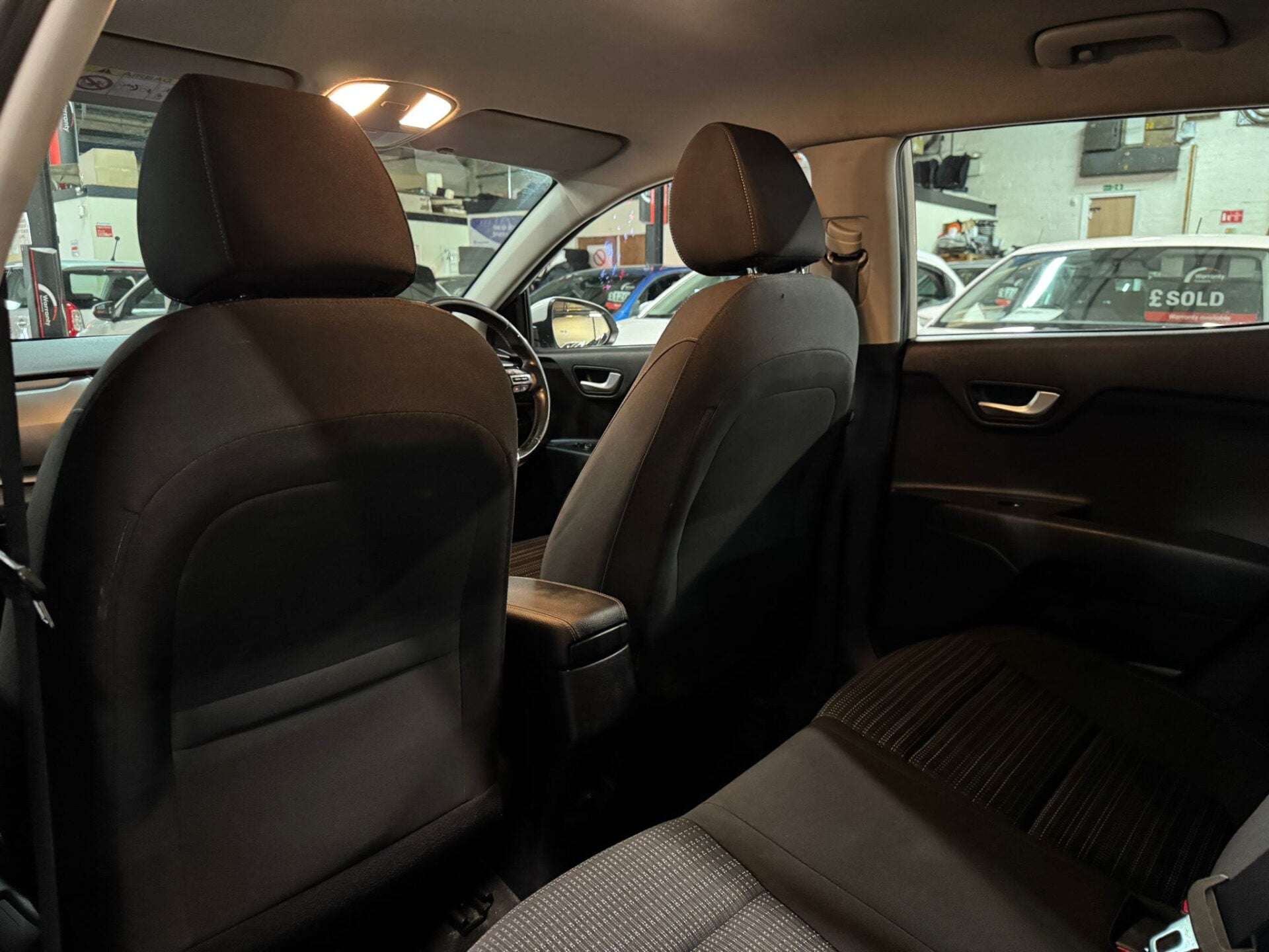 2018 KIA STONIC 2018 KIA STONIC