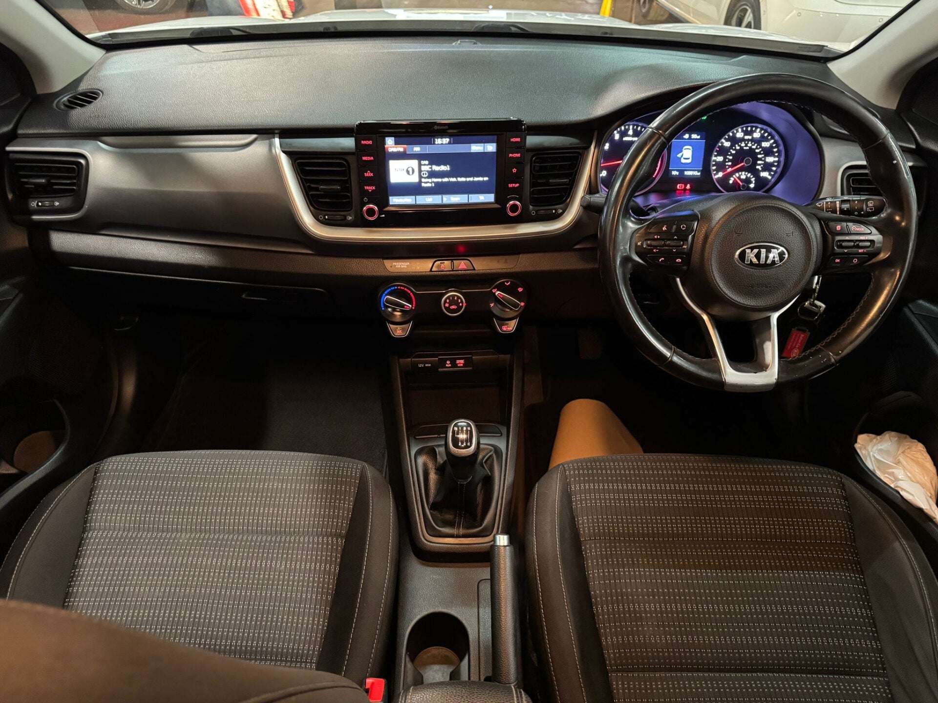 2018 KIA STONIC 2018 KIA STONIC