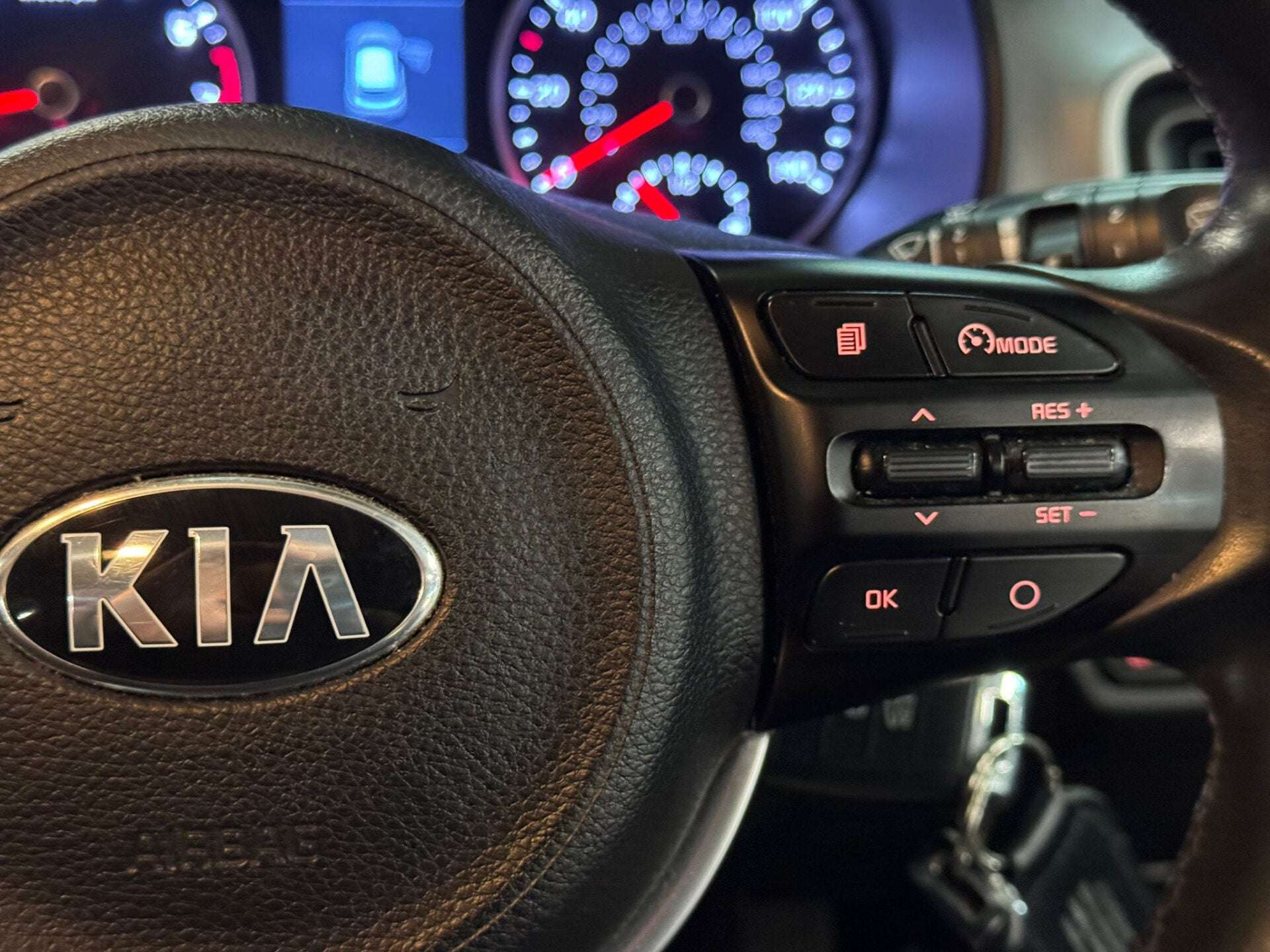 2018 KIA STONIC 2018 KIA STONIC