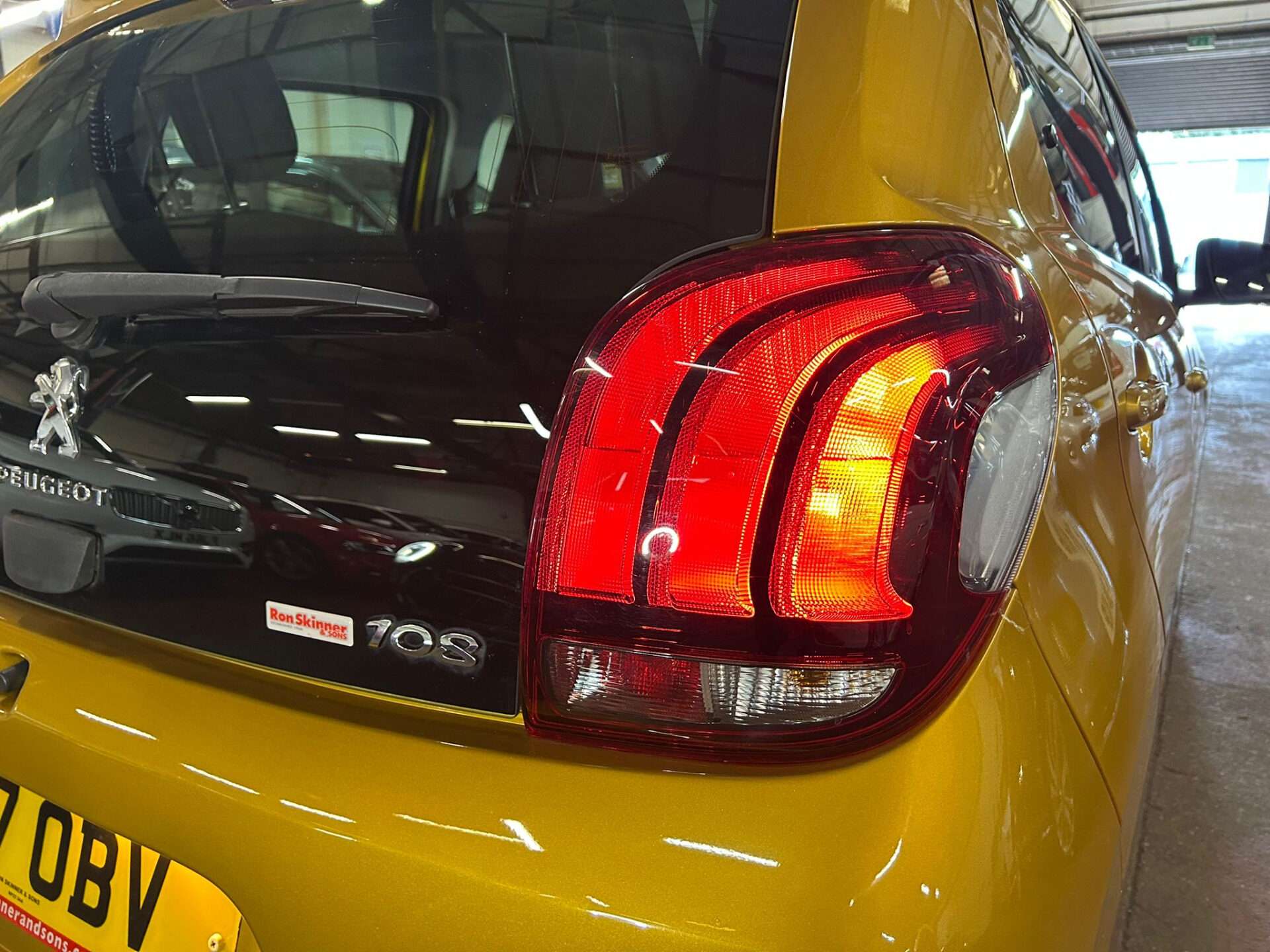 2017 PEUGEOT 108 2017 PEUGEOT 108