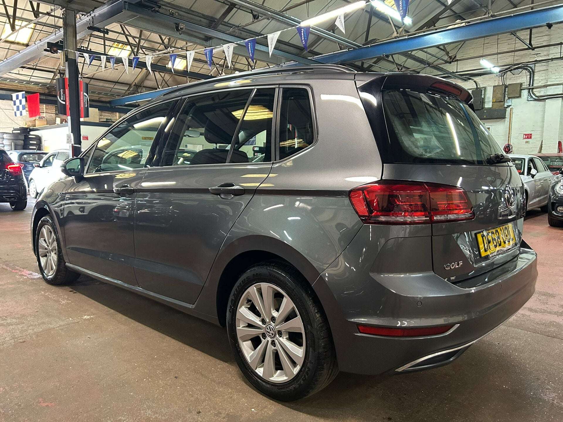 2019 VOLKSWAGEN GOLF SV 2019 VOLKSWAGEN GOLF SV