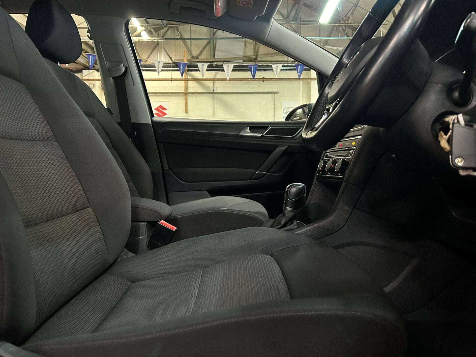 2019 VOLKSWAGEN GOLF SV 2019 VOLKSWAGEN GOLF SV