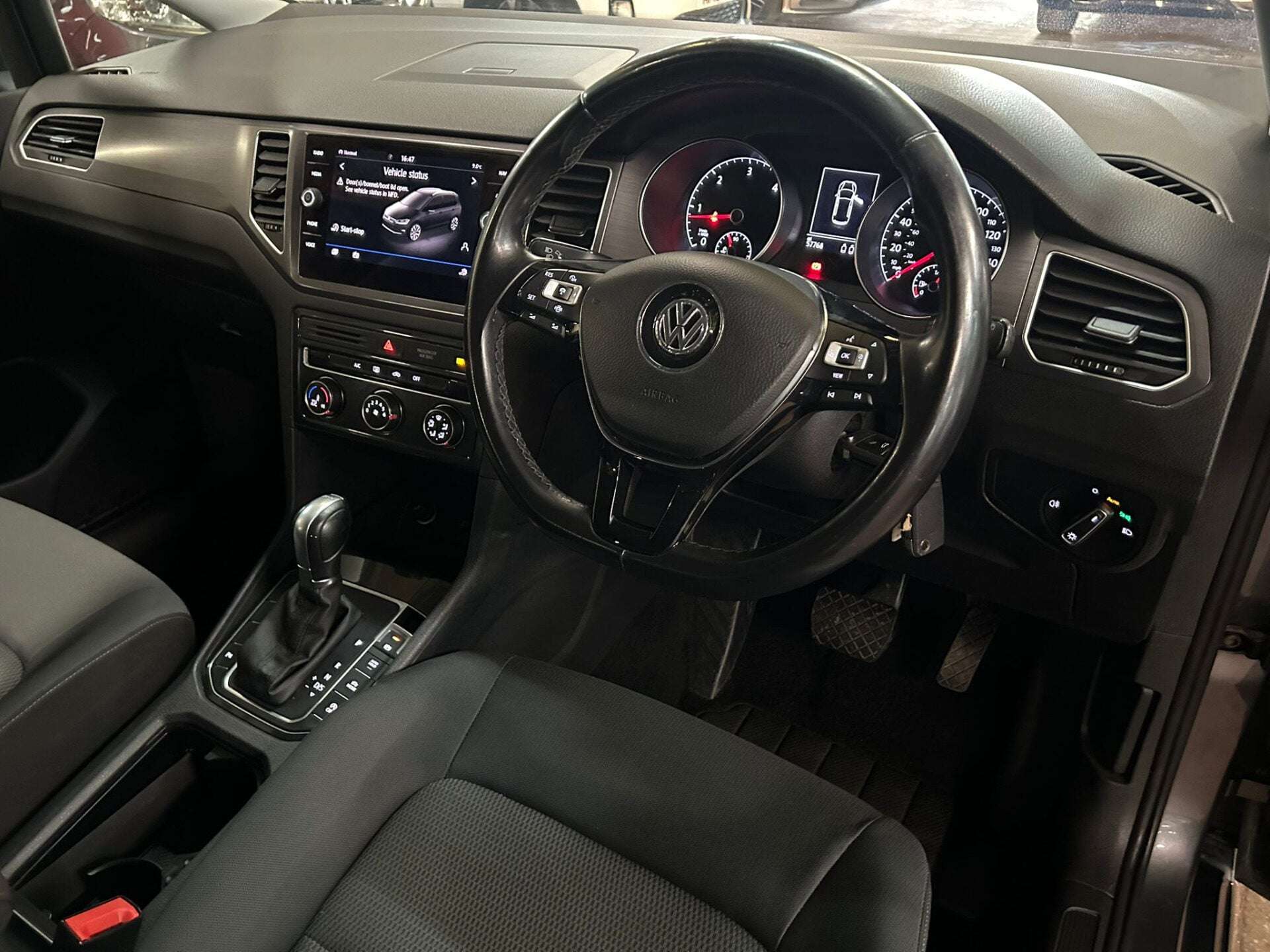 2019 VOLKSWAGEN GOLF SV 2019 VOLKSWAGEN GOLF SV