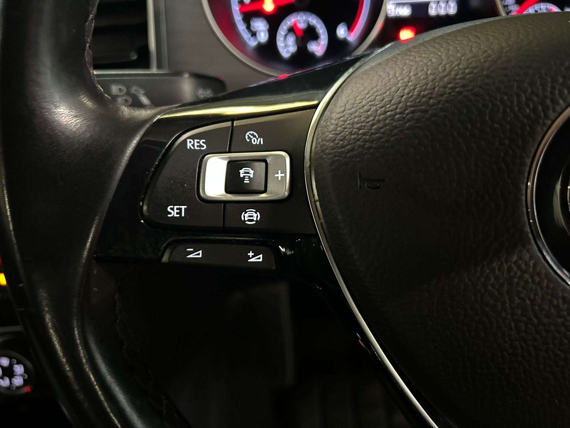 2019 VOLKSWAGEN GOLF SV 2019 VOLKSWAGEN GOLF SV