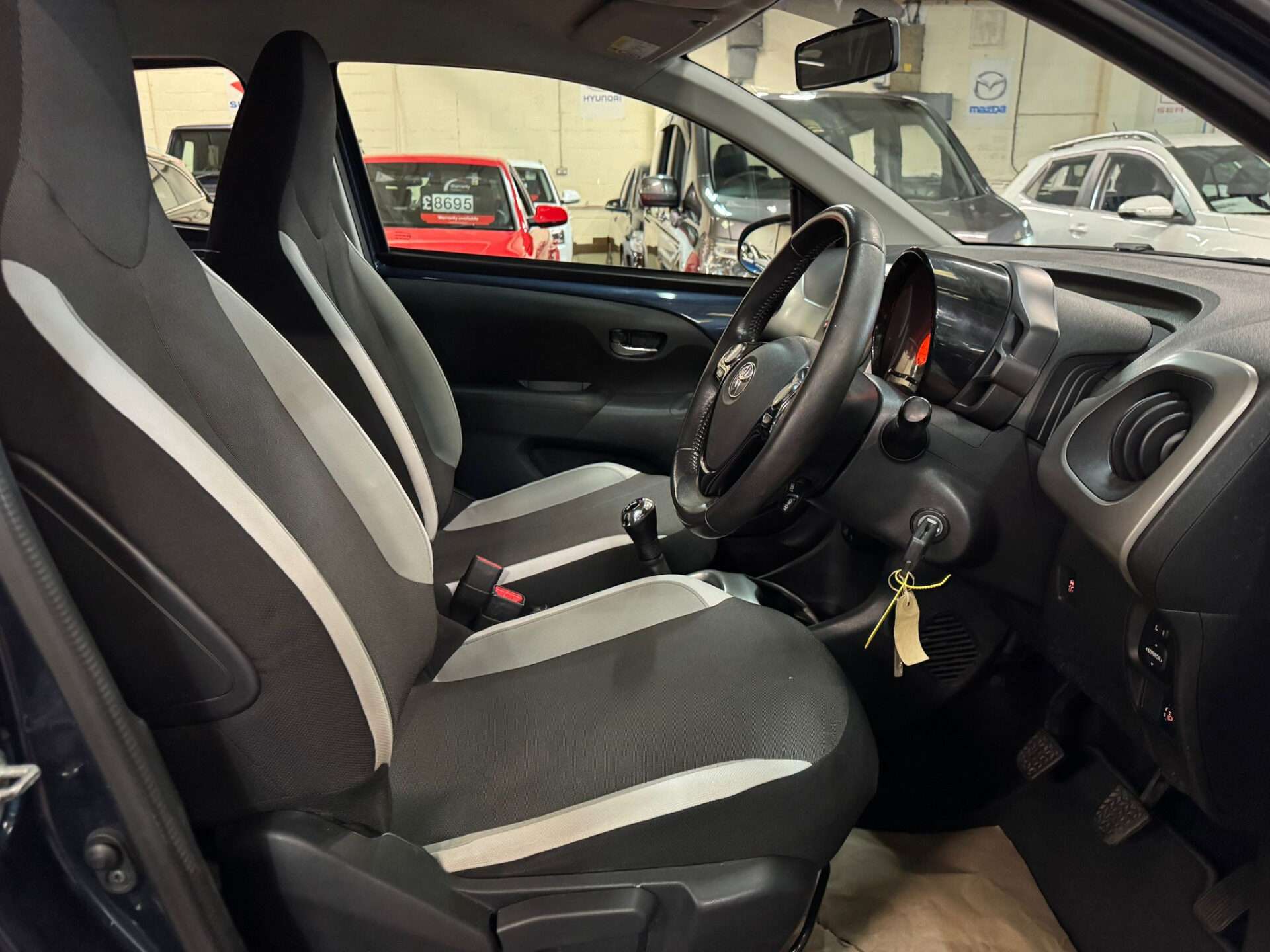 2016 TOYOTA AYGO 2016 TOYOTA AYGO