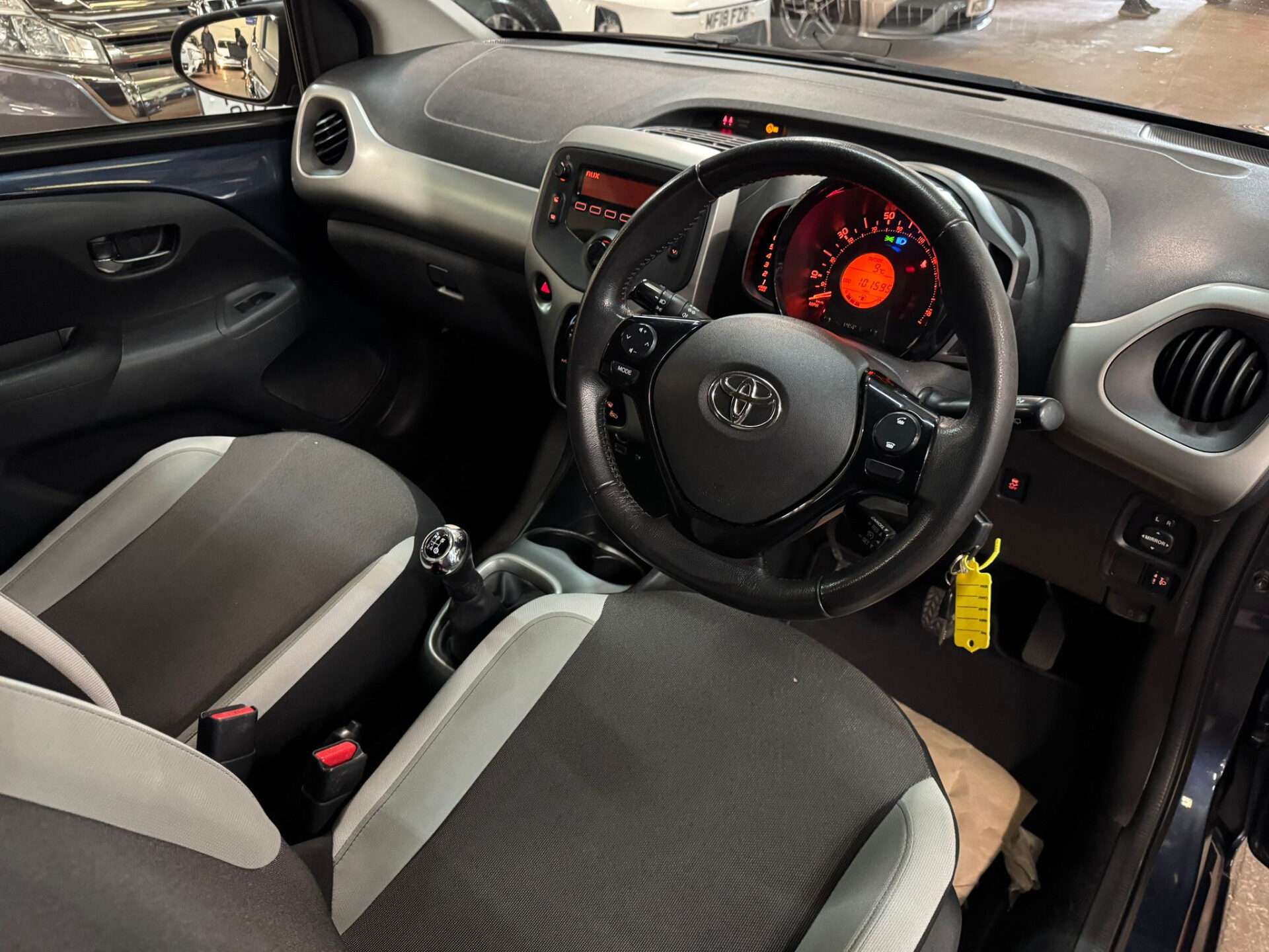 2016 TOYOTA AYGO 2016 TOYOTA AYGO