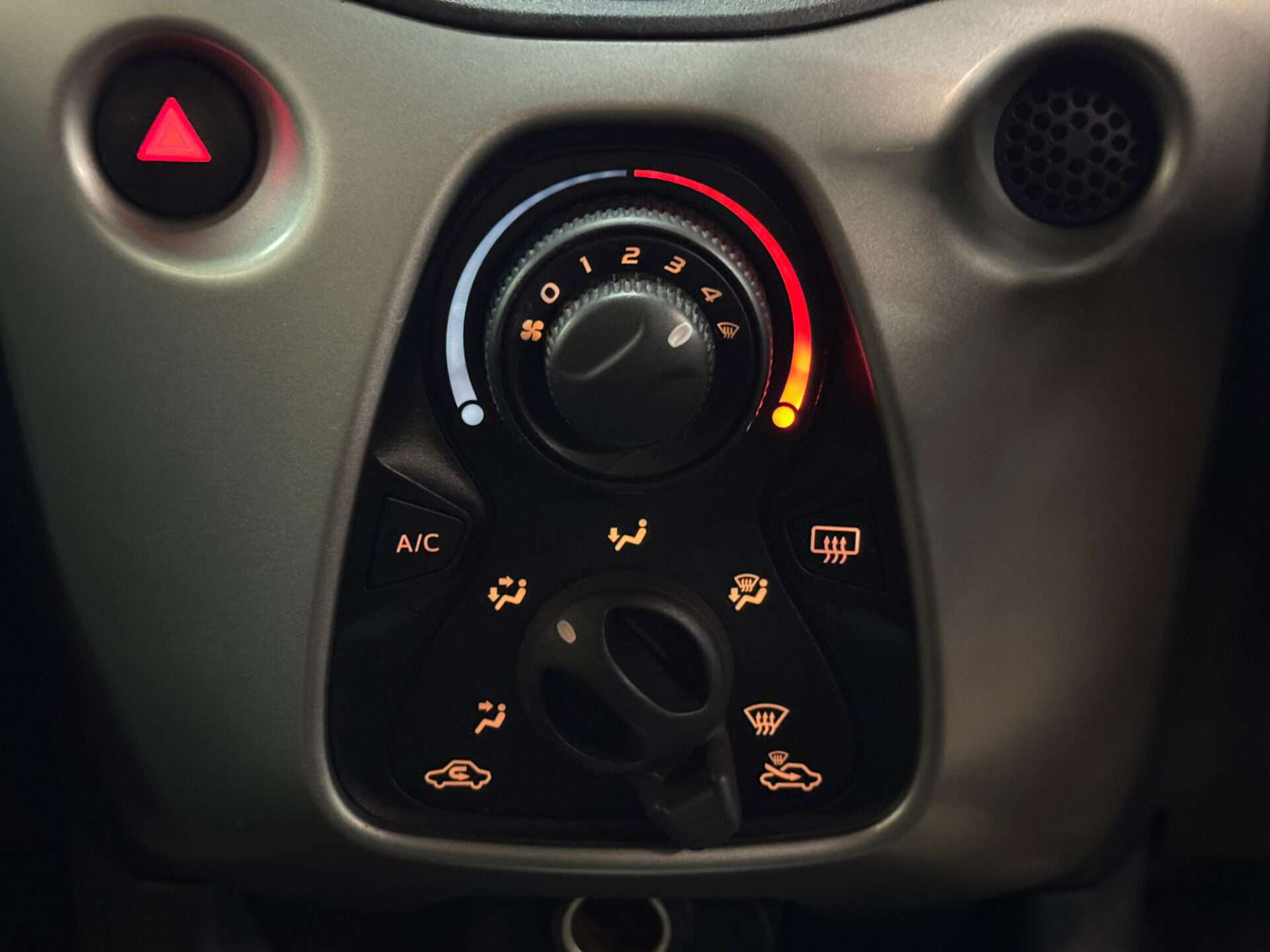 2016 TOYOTA AYGO 2016 TOYOTA AYGO