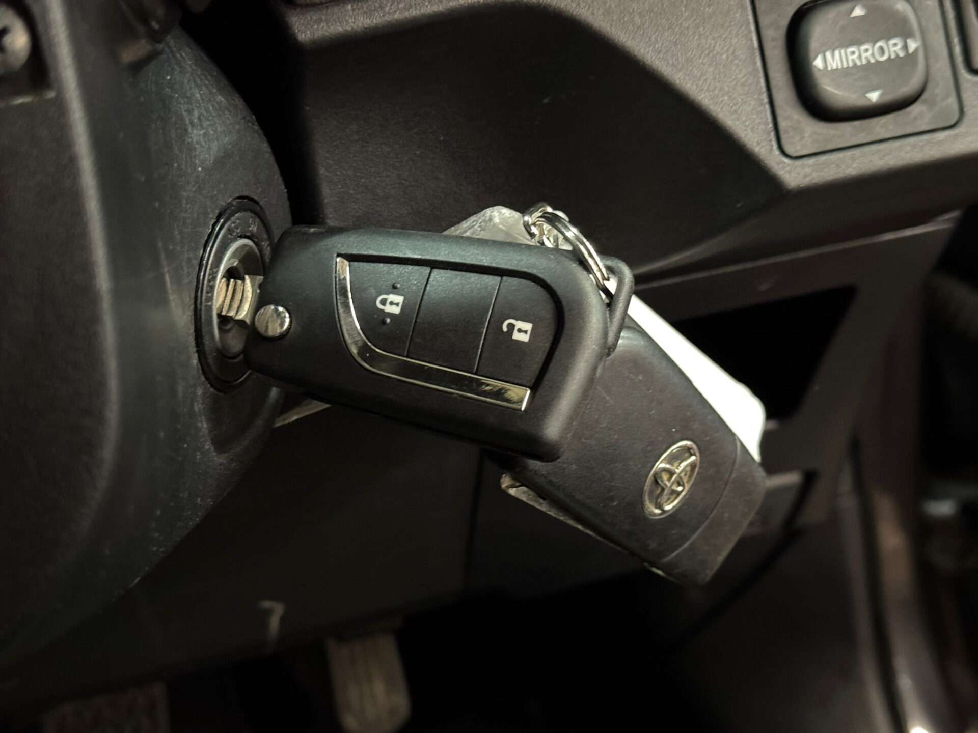 2016 TOYOTA YARIS 2016 TOYOTA YARIS