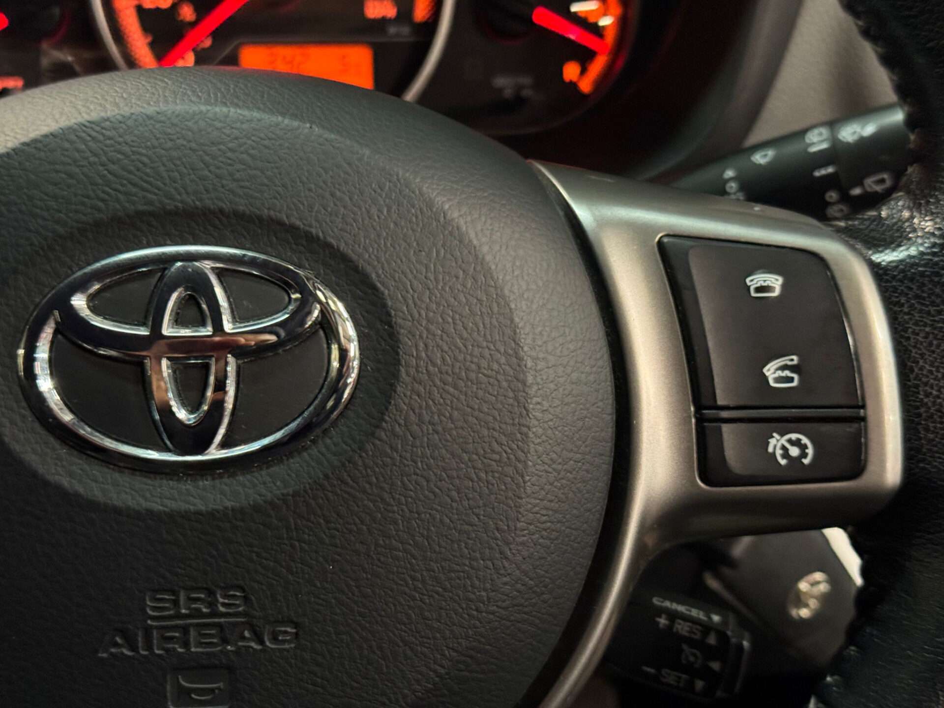 2016 TOYOTA YARIS 2016 TOYOTA YARIS